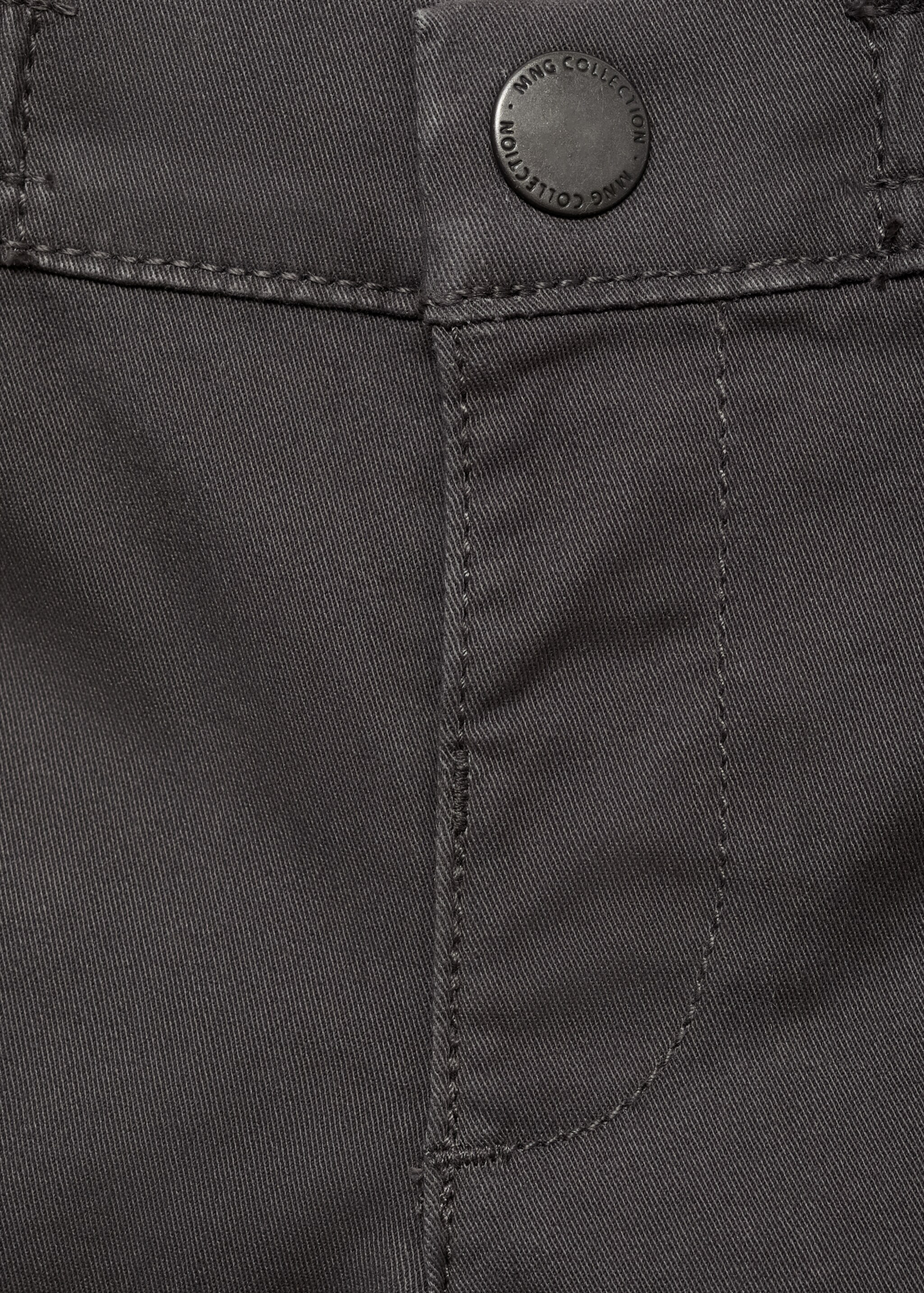 Elastic waist cargo trousers - Details of the article 8, Charcoal. Ref: 77034441-00.