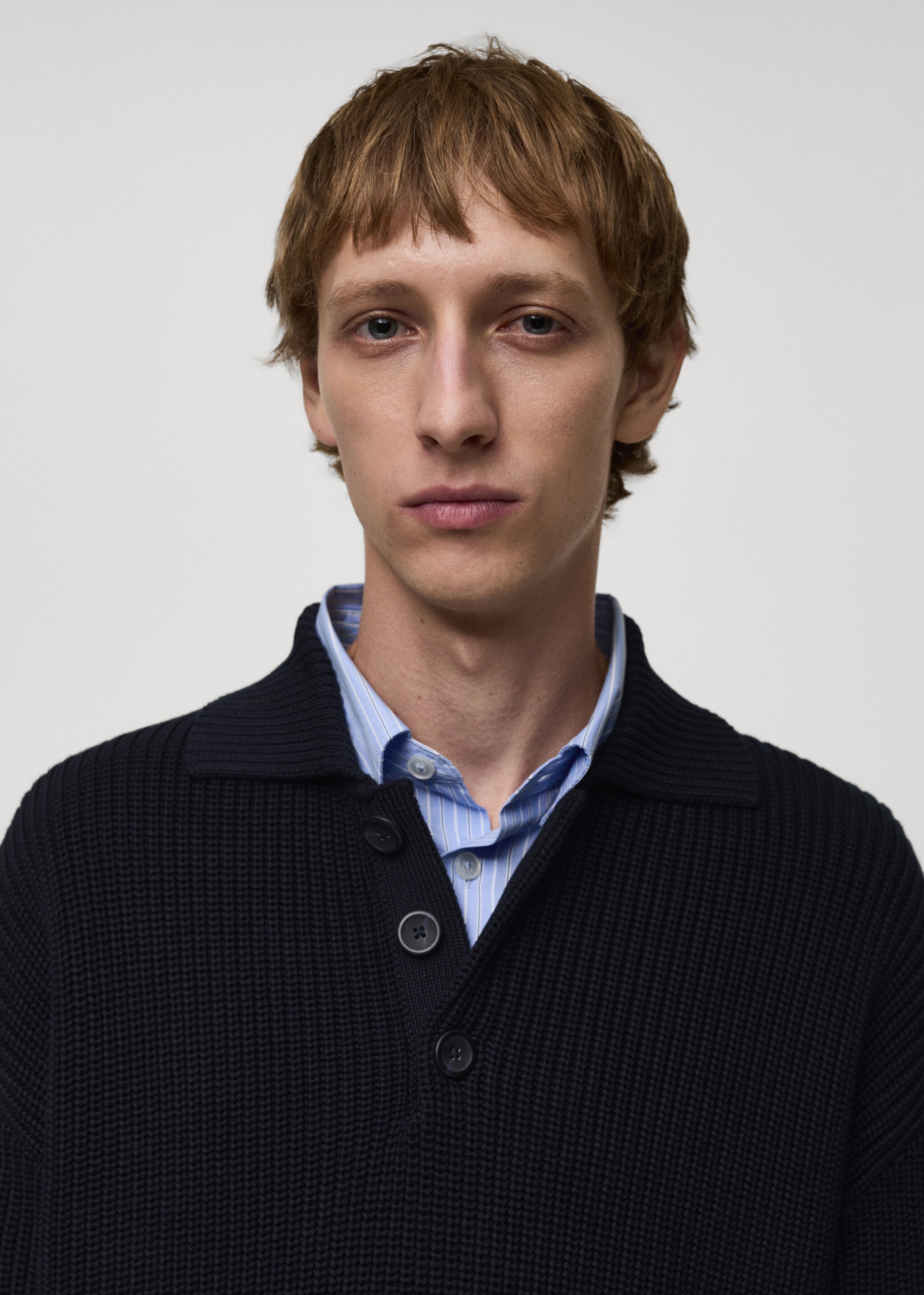 Pull-over polo maille épaisse côtelée - Détail de l'article 1, Bleu marine foncé. Ref: 77034446-00.