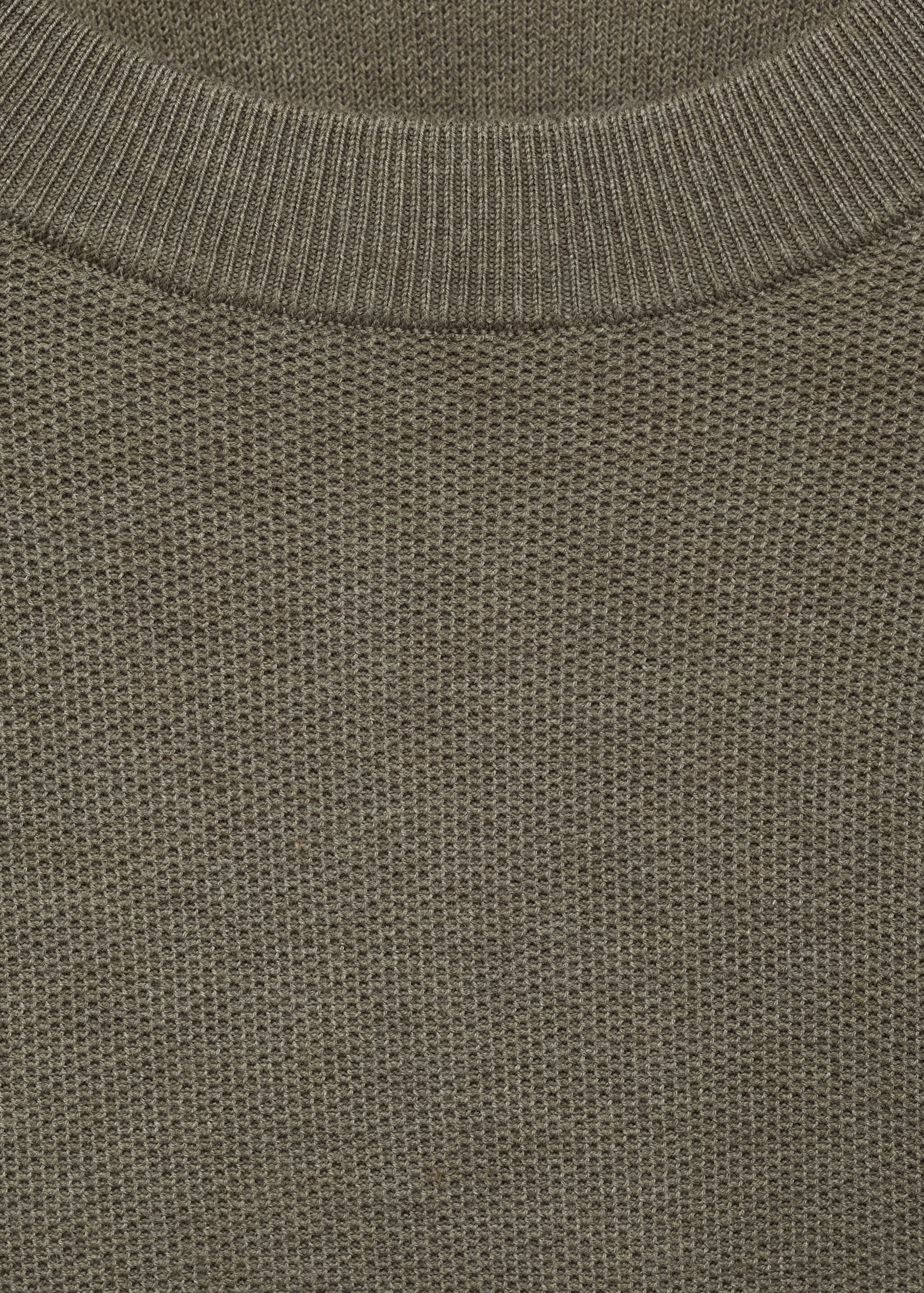 Fine-knit cotton sweater - Details of the article 8, Olive Green. Ref: 77034447-00.