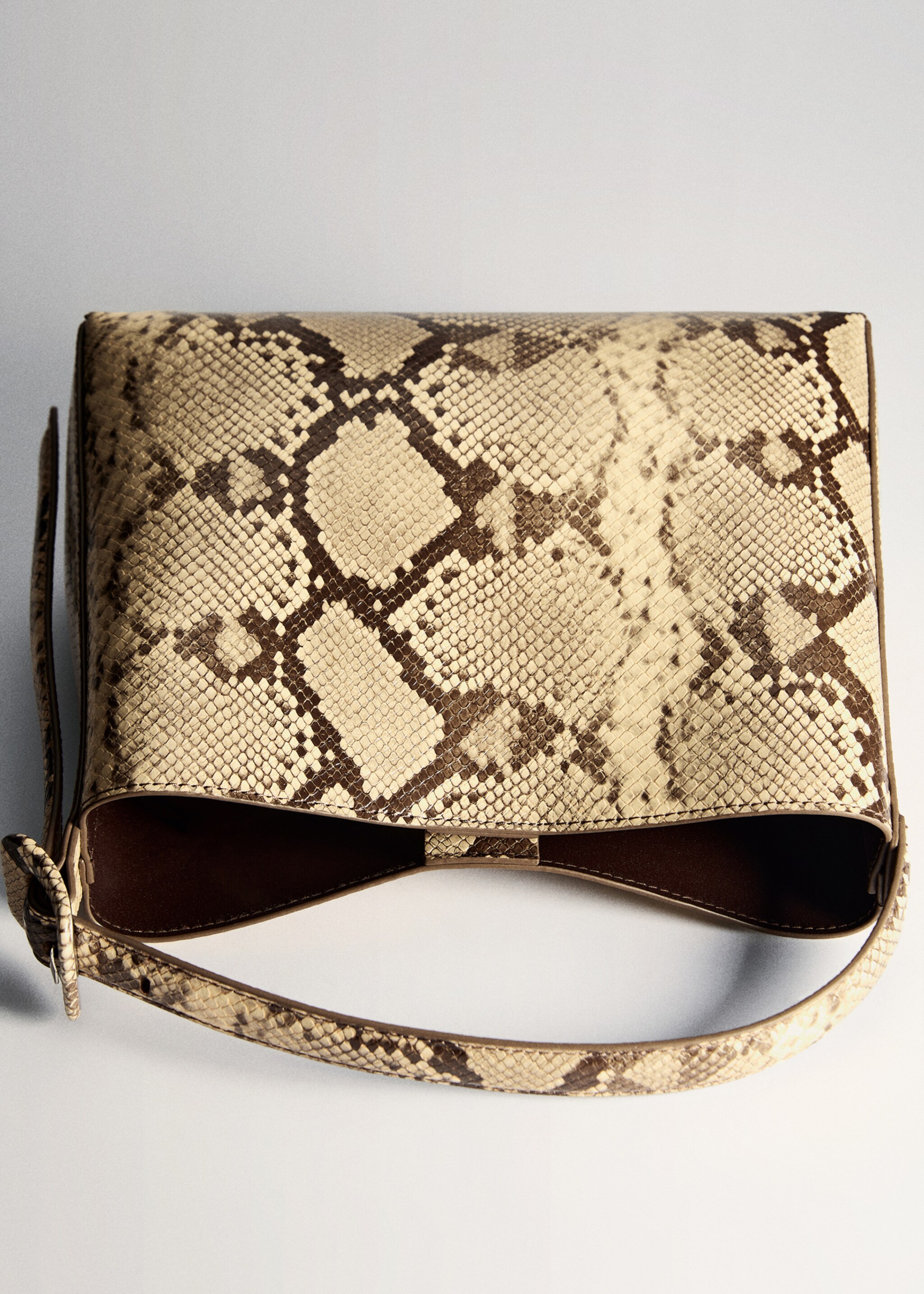 Snakeskin effect bag - Details of the article 5, Beige. Ref: 77034452-00.