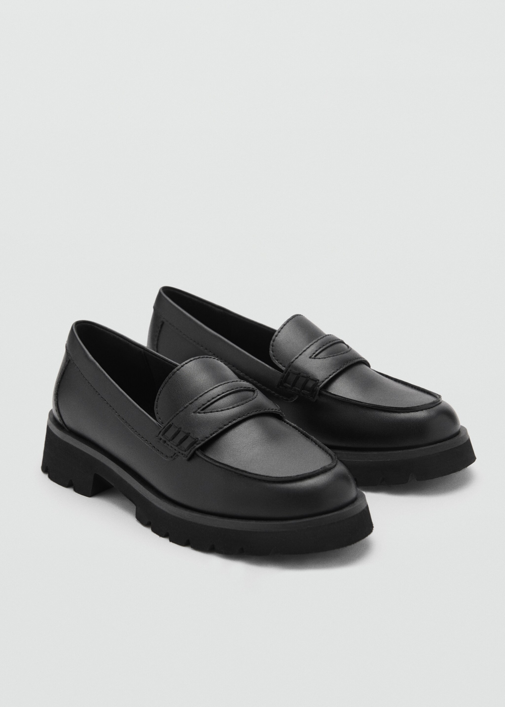 Mocassins classiques - Plan moyen, Noir. Ref: 77034764-00.