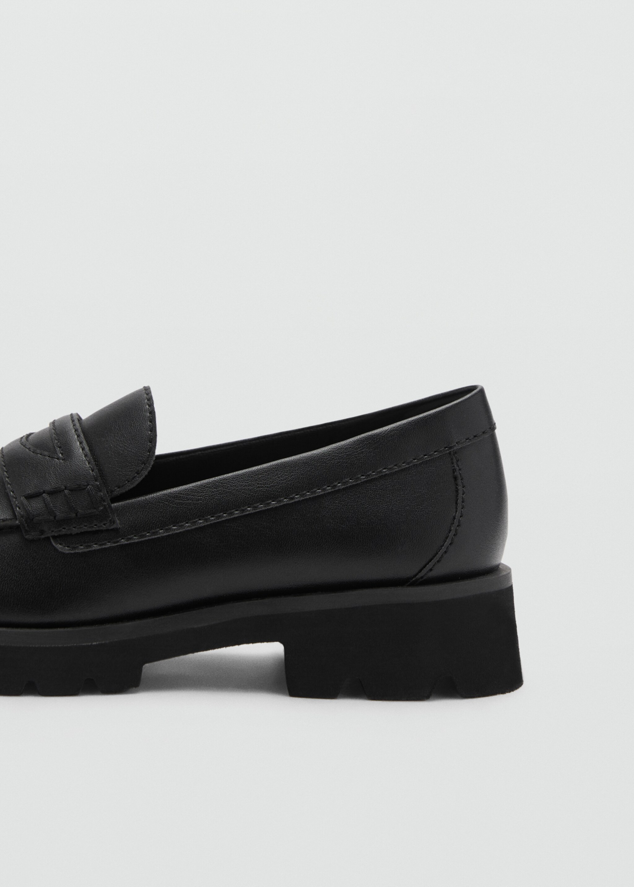 Mocassins classiques - Détail de l'article 2, Noir. Ref: 77034764-00.