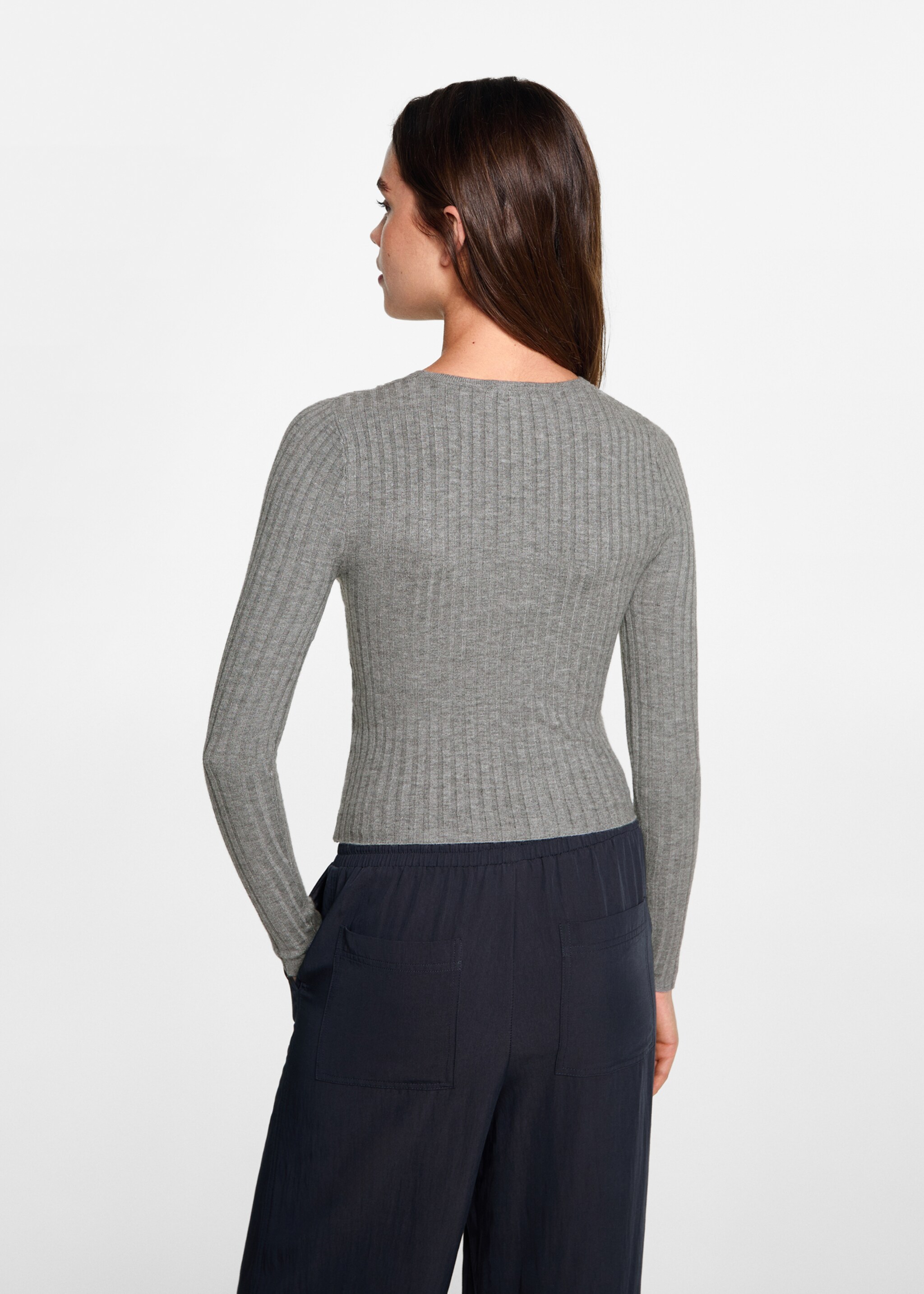Rippstrick-Pullover-Top - Rückseite des Artikels, Grau. Ref: 77034783-00.