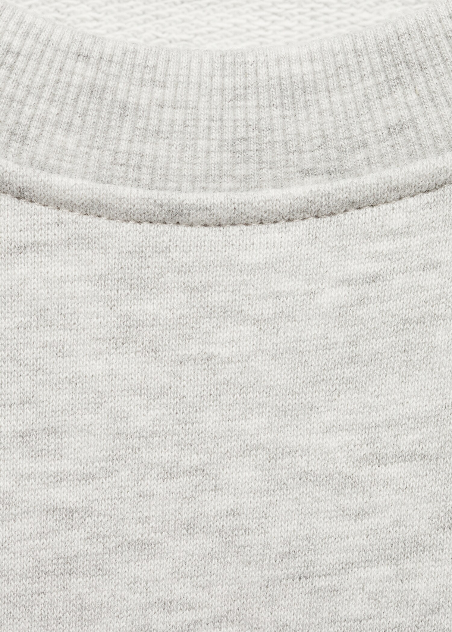 Embossed design sweatshirt - Details of the article 0