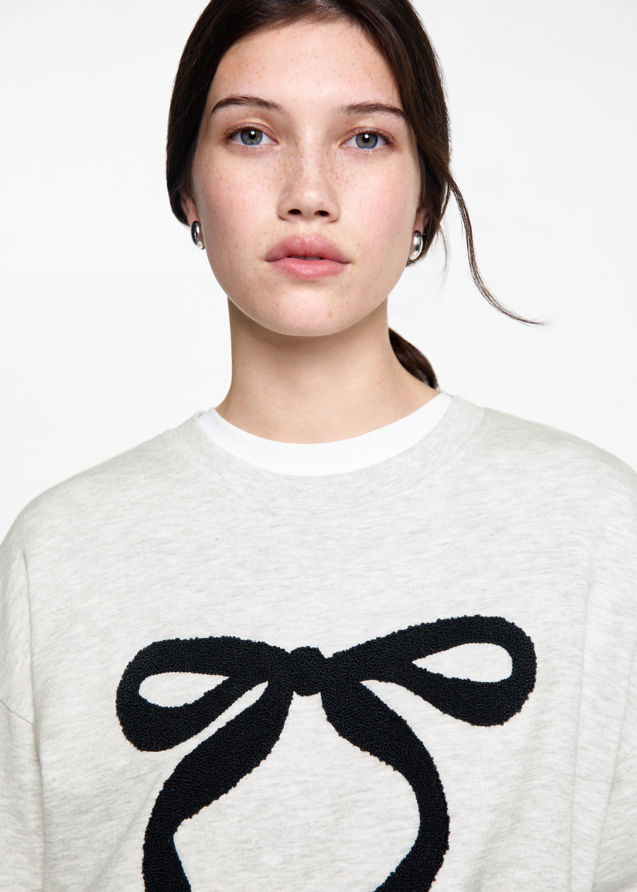 Embossed design sweatshirt - Details of the article 1, Light Heather Grey. Ref: 77034784-00.