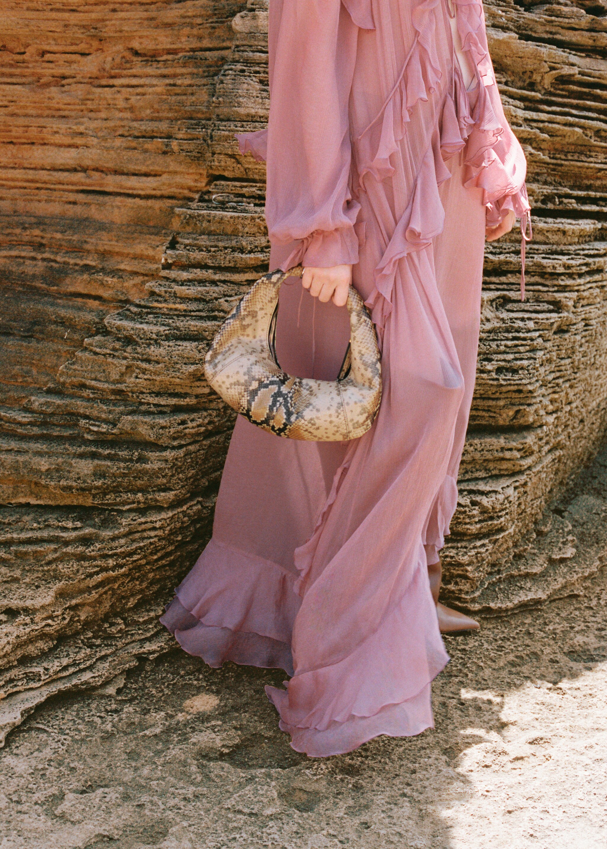 Snake-effect leather bag - Details of the article 9, Beige. Ref: 77034796-00.