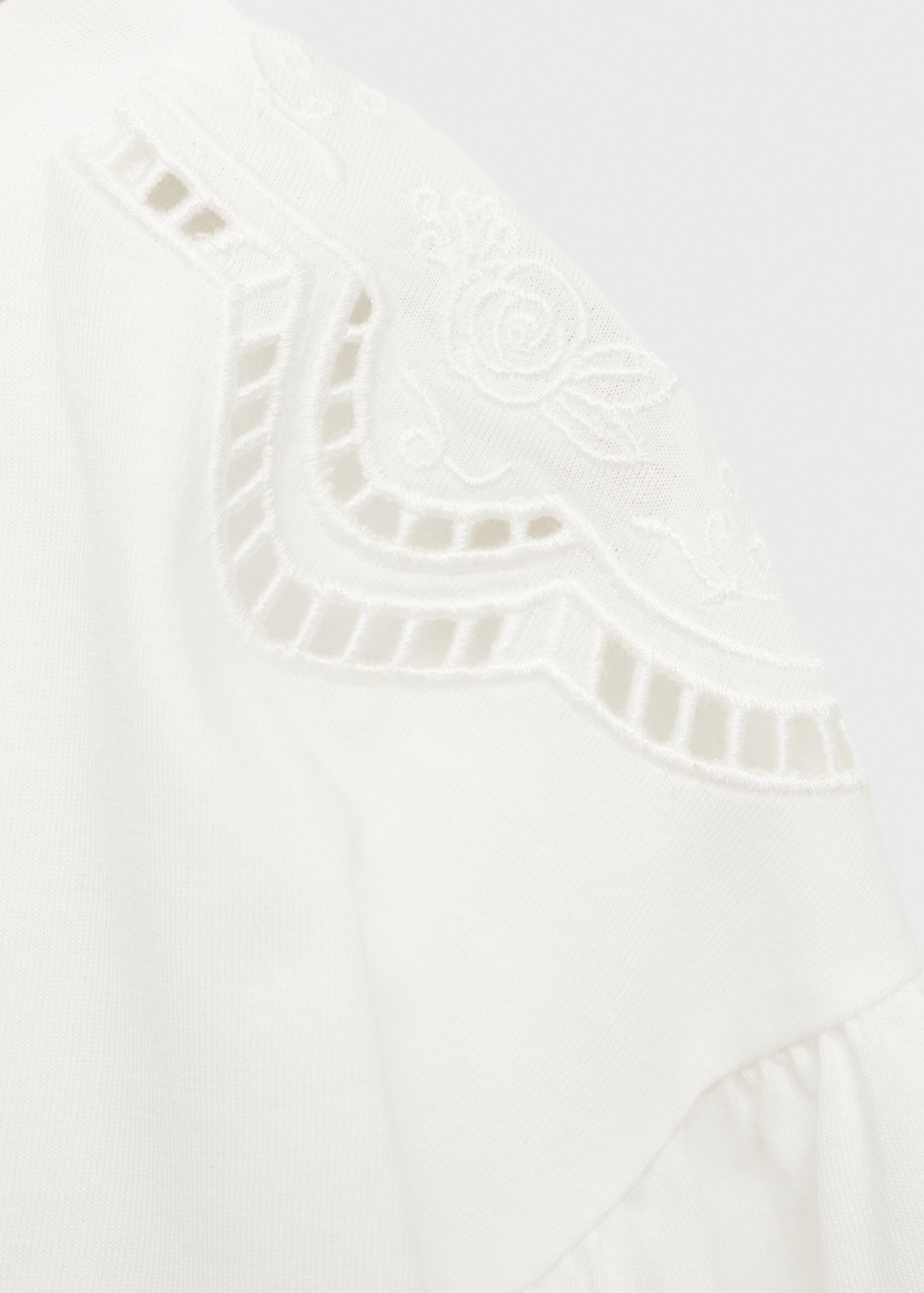 T-Shirt mit Stickereien - Detail des Artikels 8