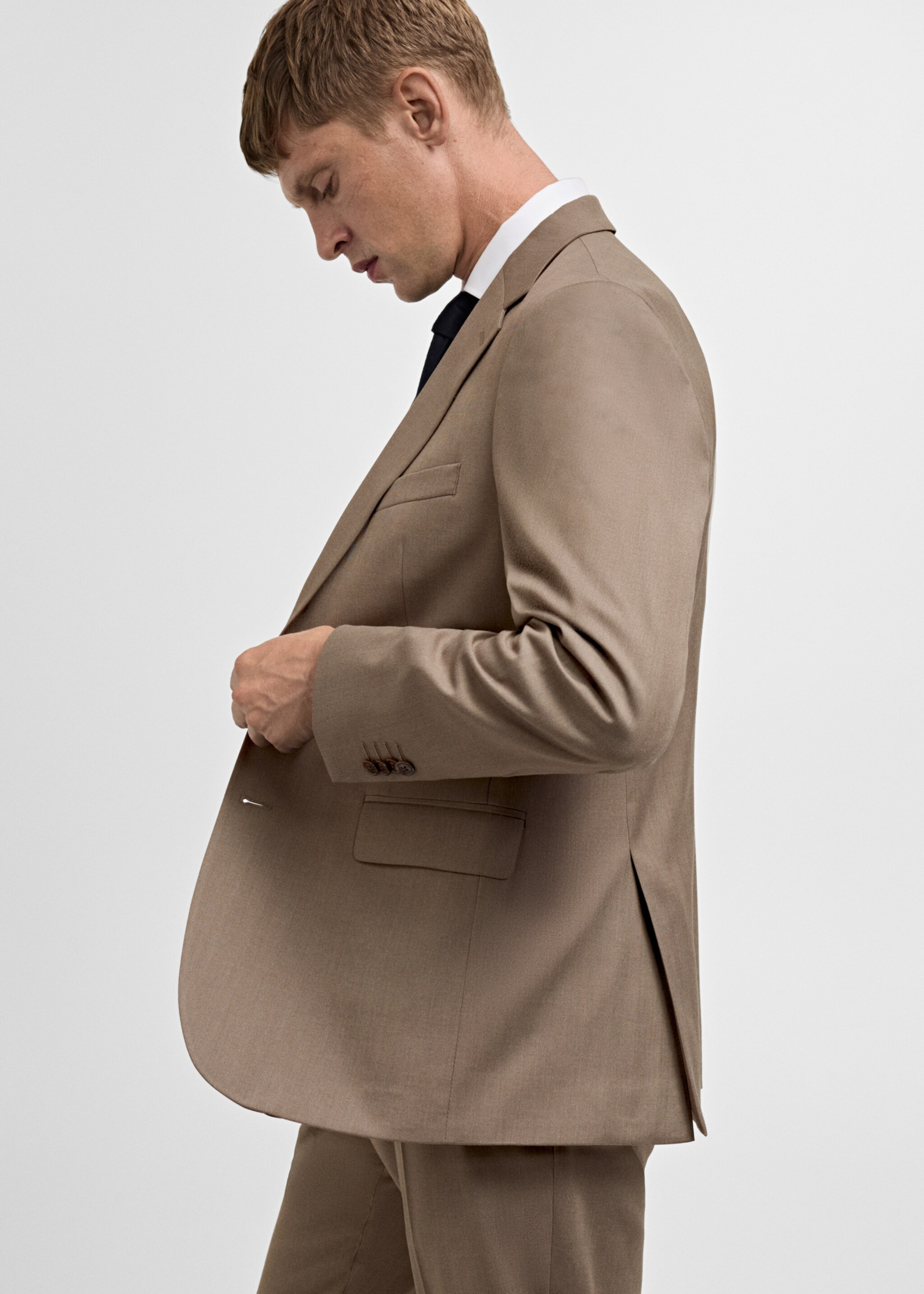 Slim Fit-Anzugjacke aus Comfort-Stretch-Gewebe - Detail des Artikels 2, Beige. Ref: 77035149-00.