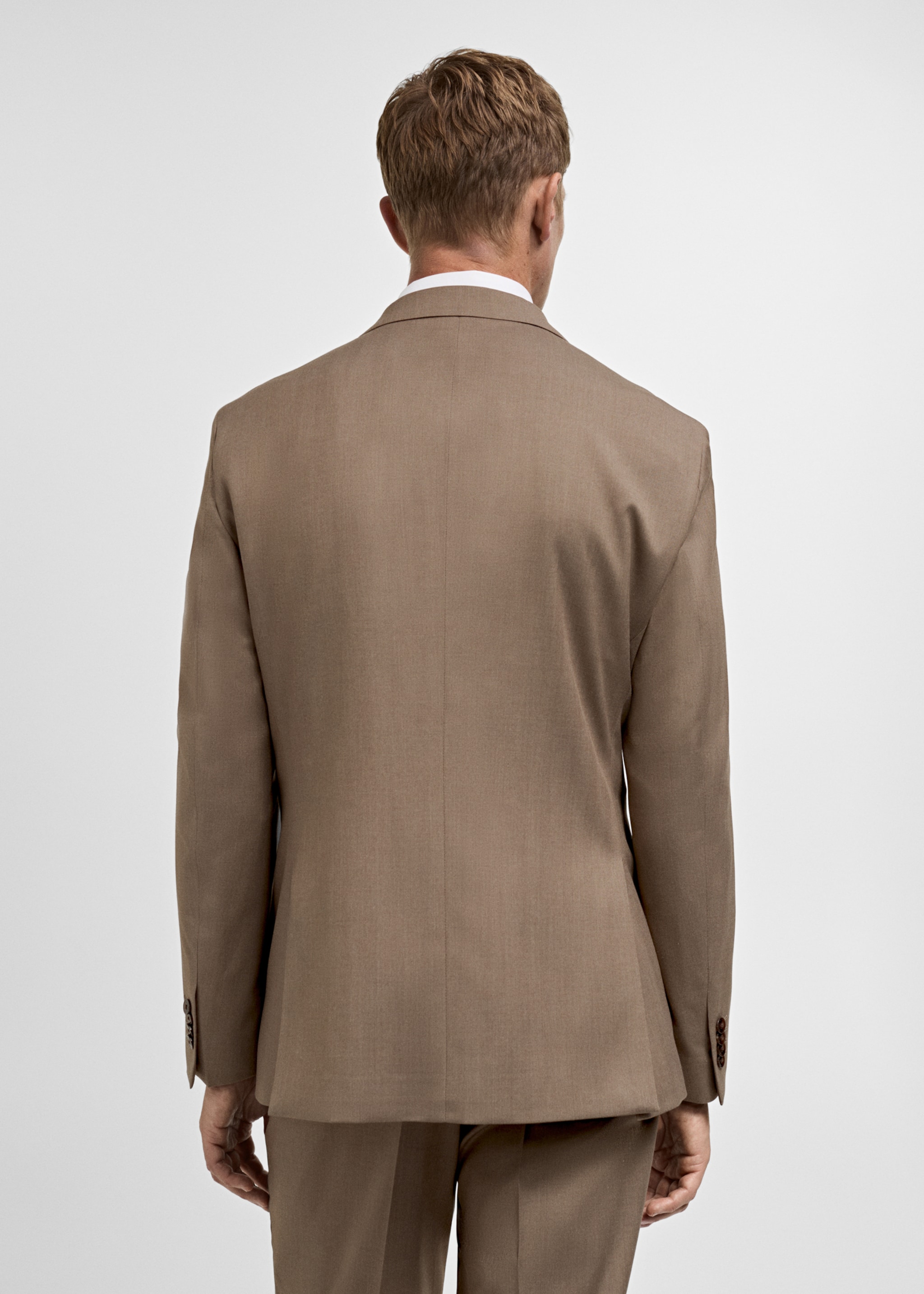 Slim Fit-Anzugjacke aus Comfort-Stretch-Gewebe - Rückseite des Artikels, Beige. Ref: 77035149-00.