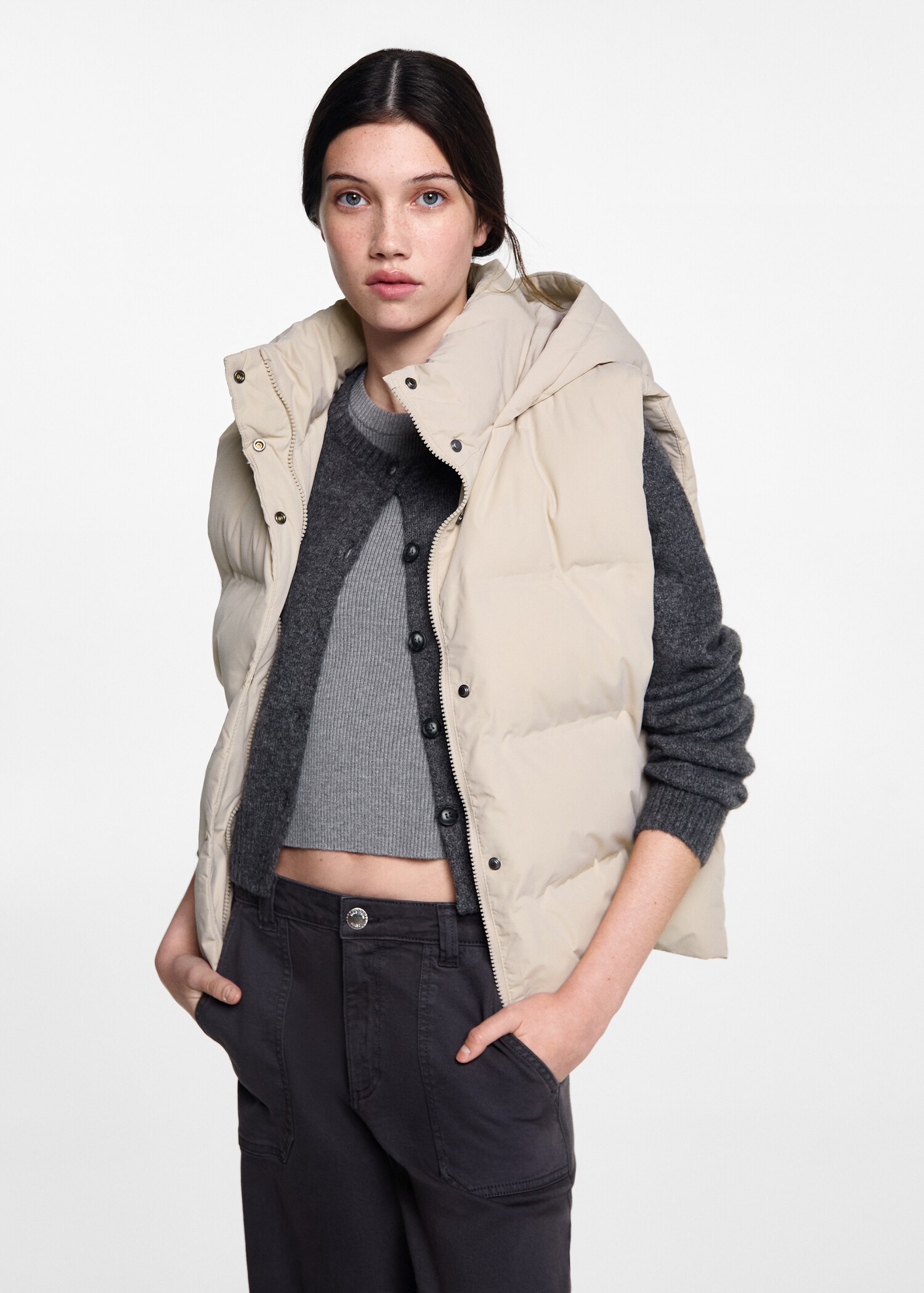 Quilted vest with hood - Medium plane