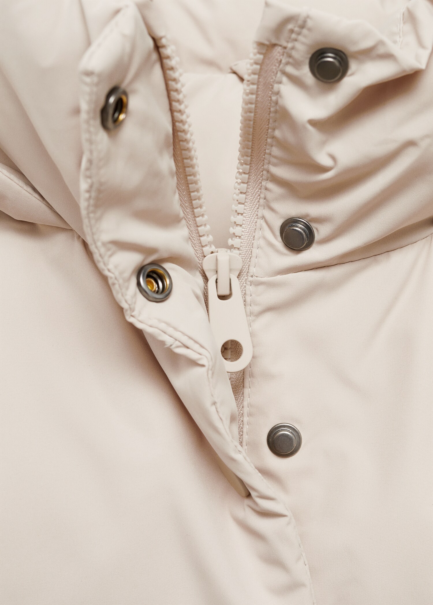 Quilted vest with hood - Details of the article 8