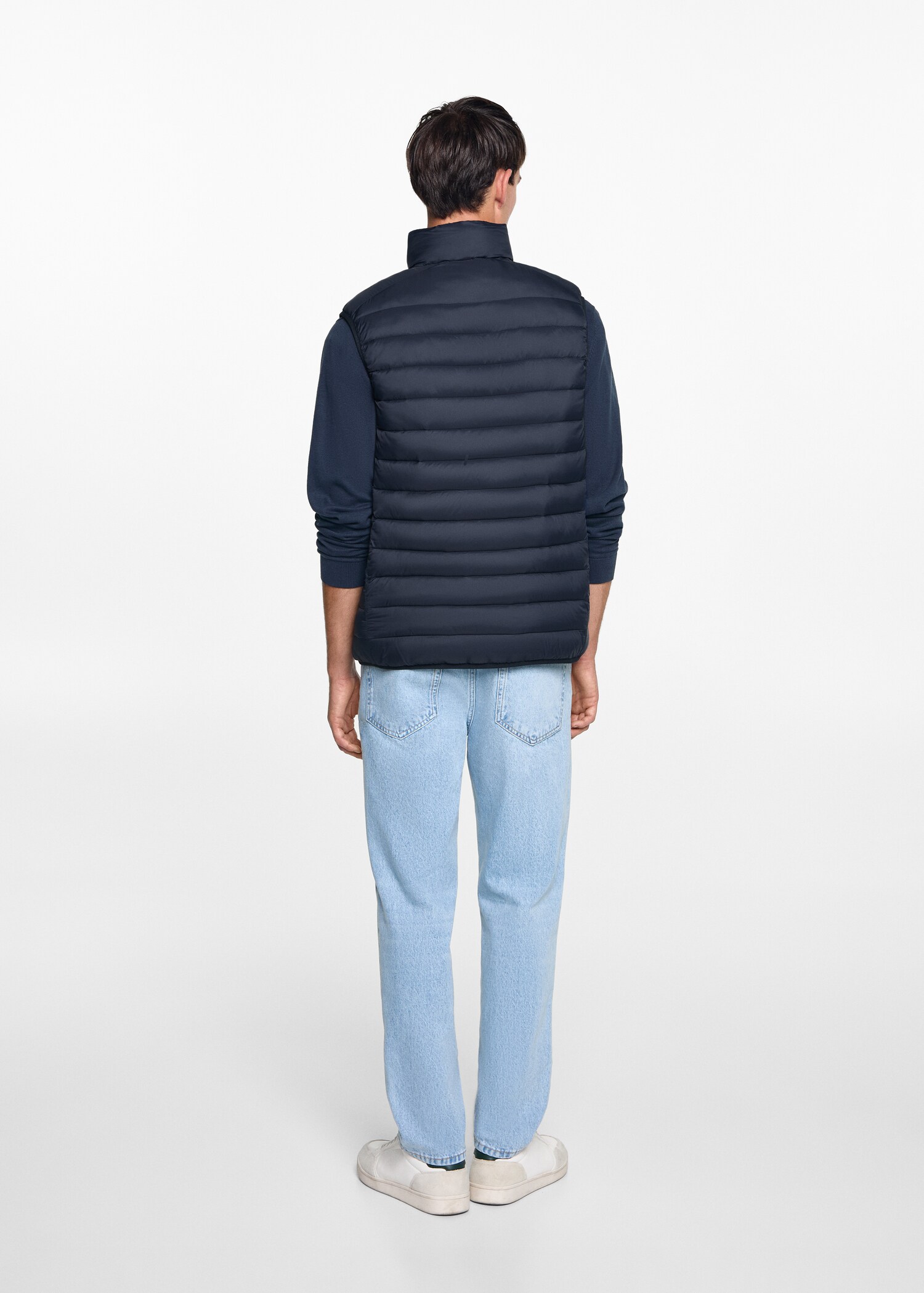 Quilted gilet - Reverse of the article