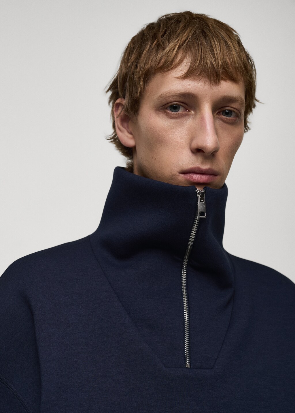 Relaxed-fit sweatshirt with zip collar - Men | MANGO OUTLET USA