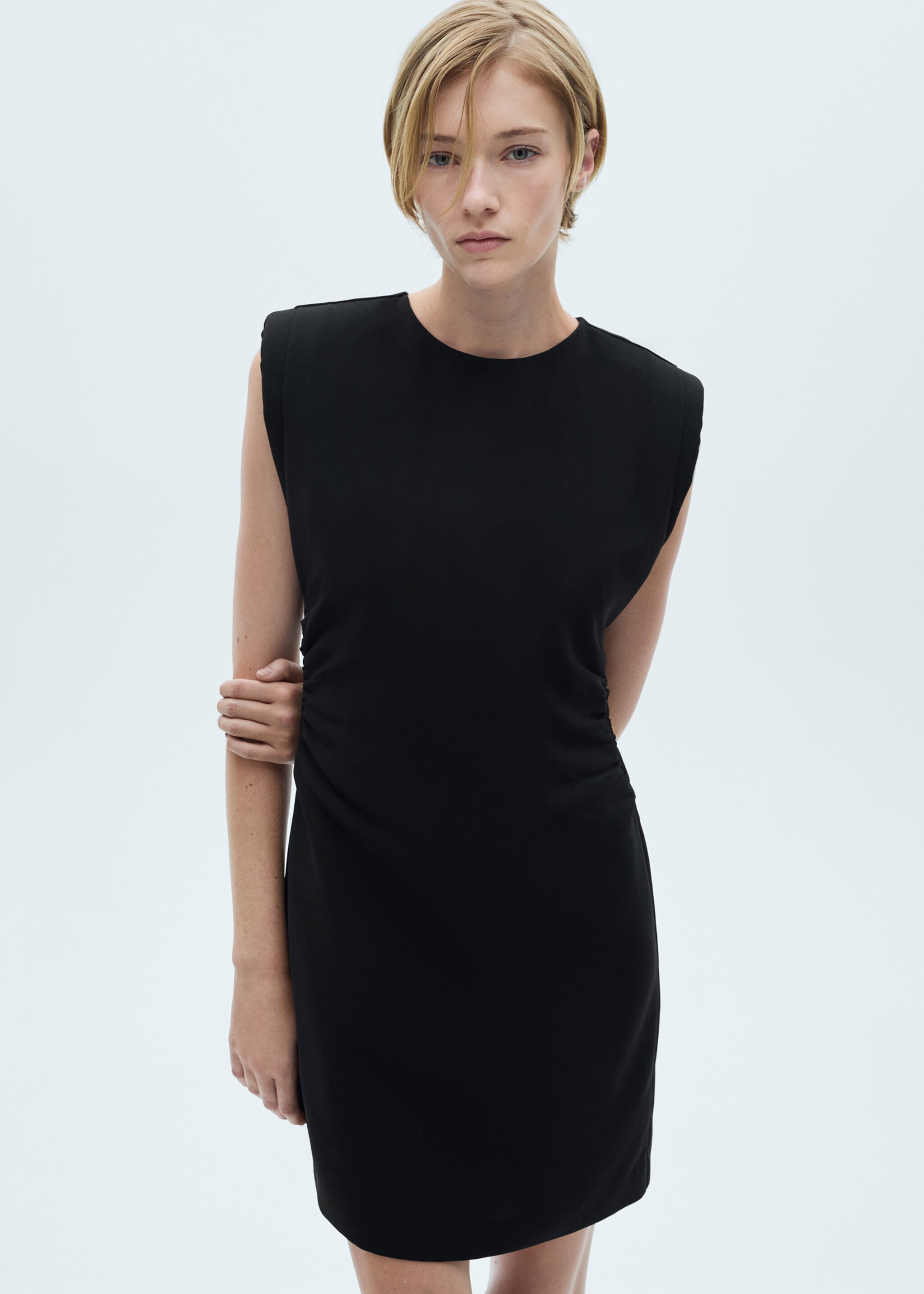 Short dress with draped detail - Medium plane, Black. Ref: 77035654-00.