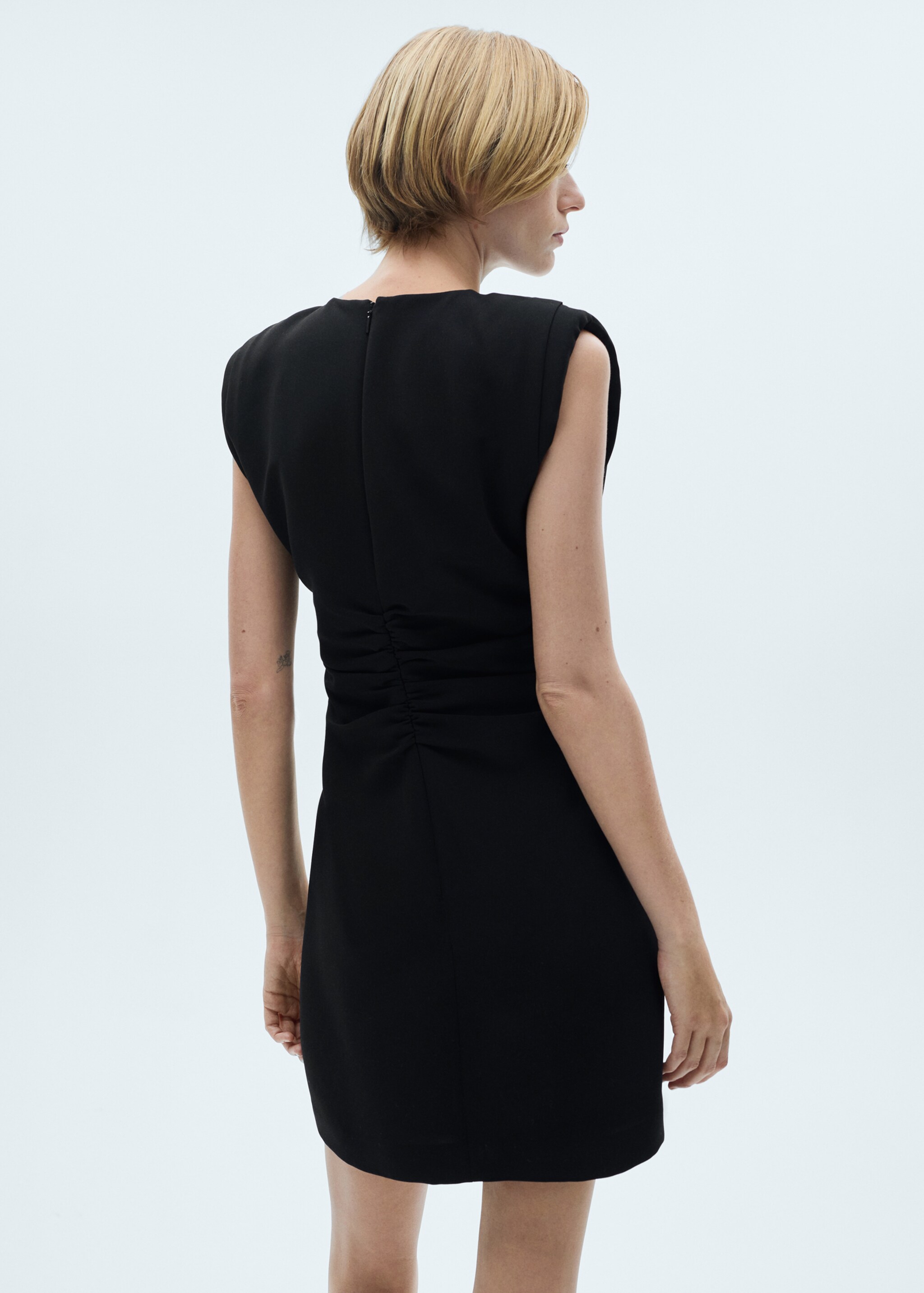 Short dress with draped detail - Reverse of the article, Black. Ref: 77035654-00.