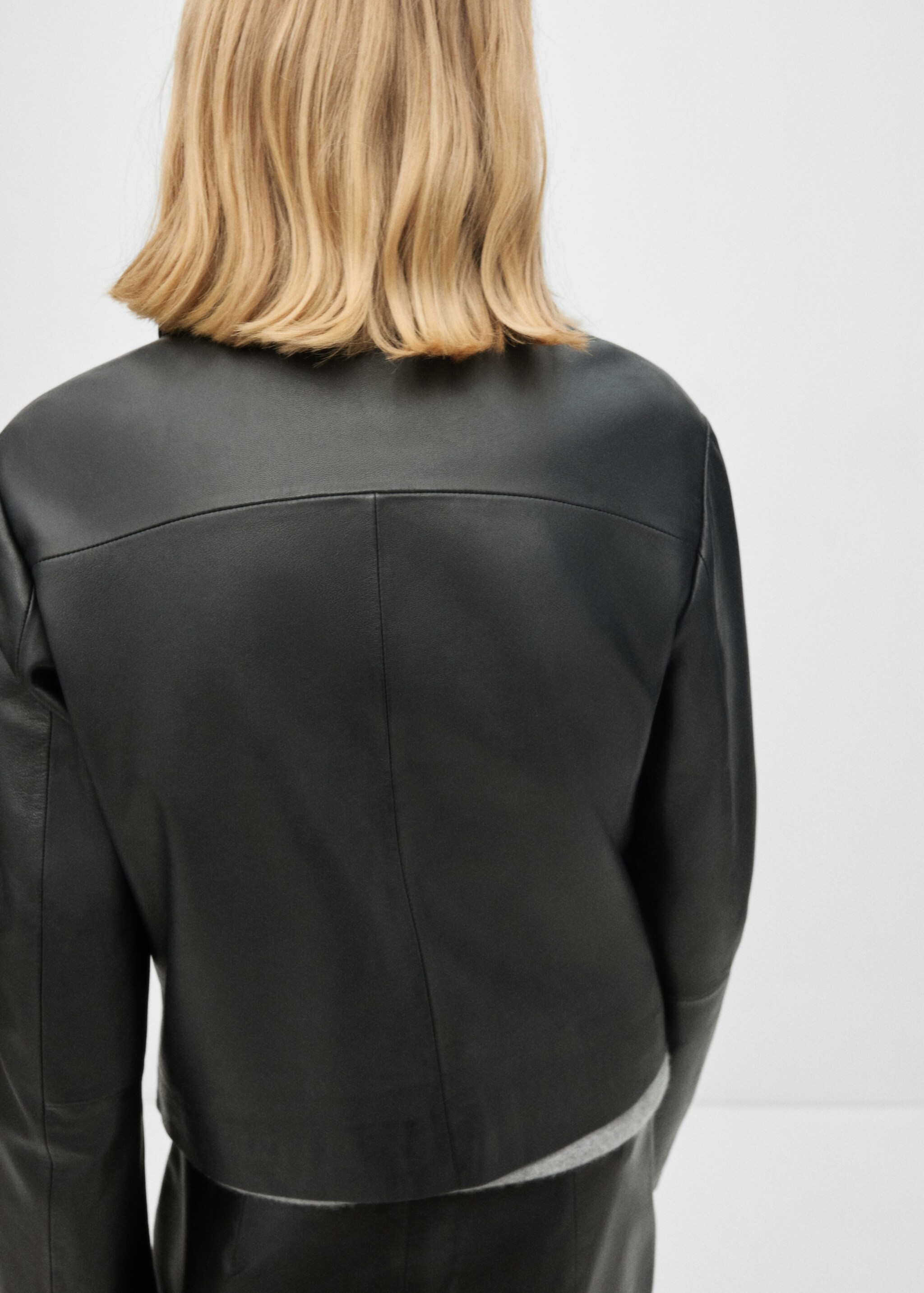 Buttoned leather jacket - Reverse of the article, Black. Ref: 77035657-00.