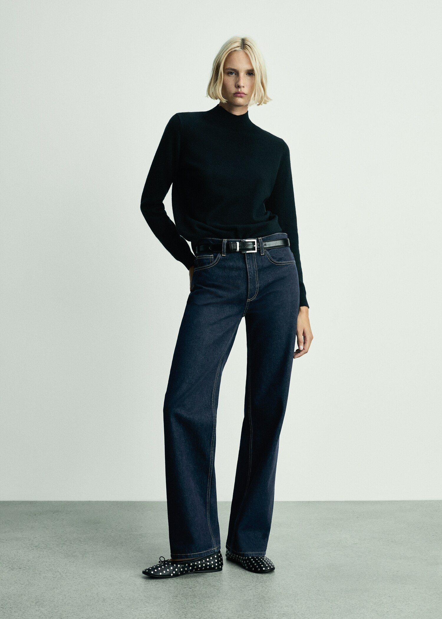 High waist straight jeans - Details of the article 6
