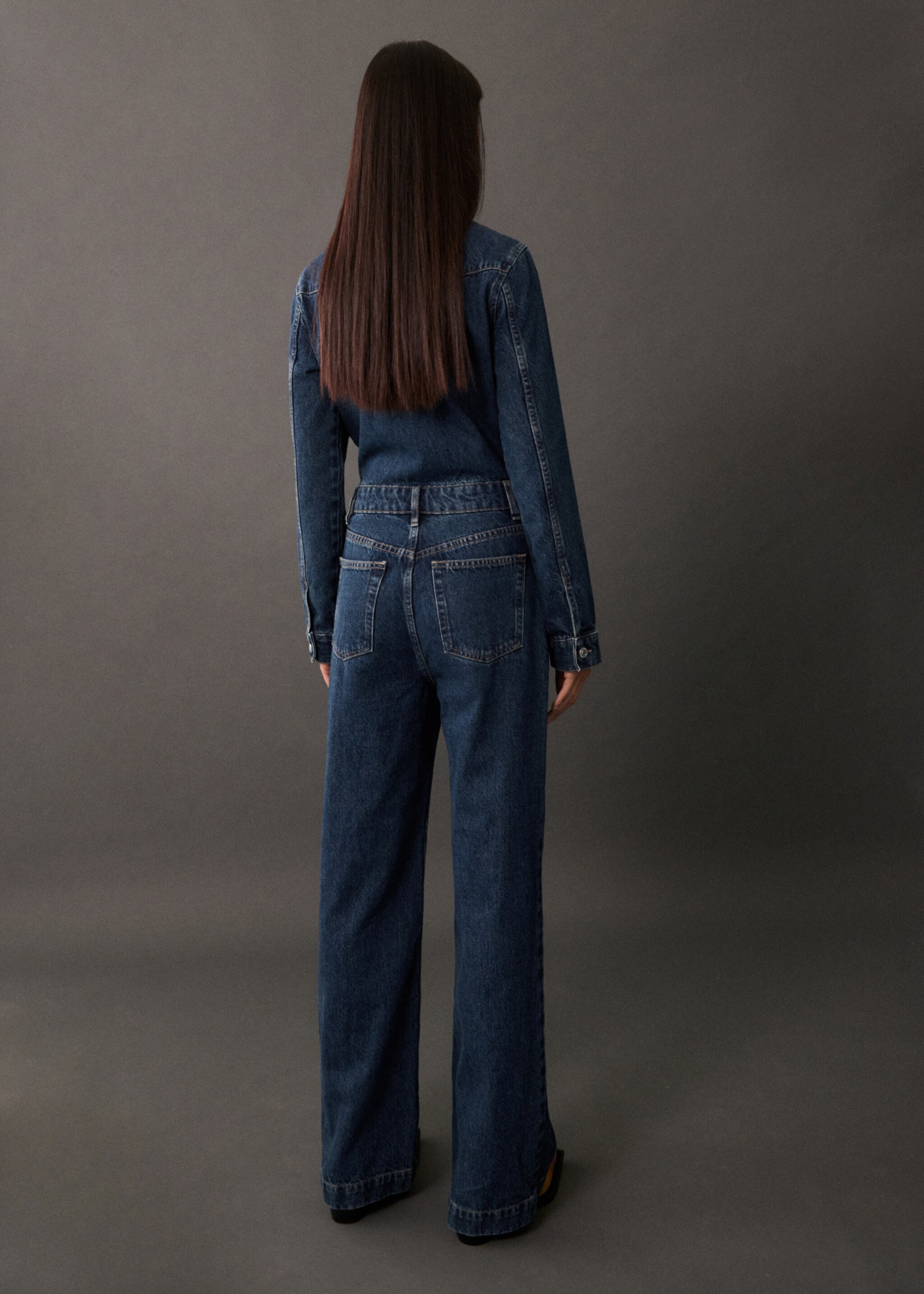 Combi-pantalon en jean - Verso de l’article, Bleu foncé. Ref: 77035668-00.