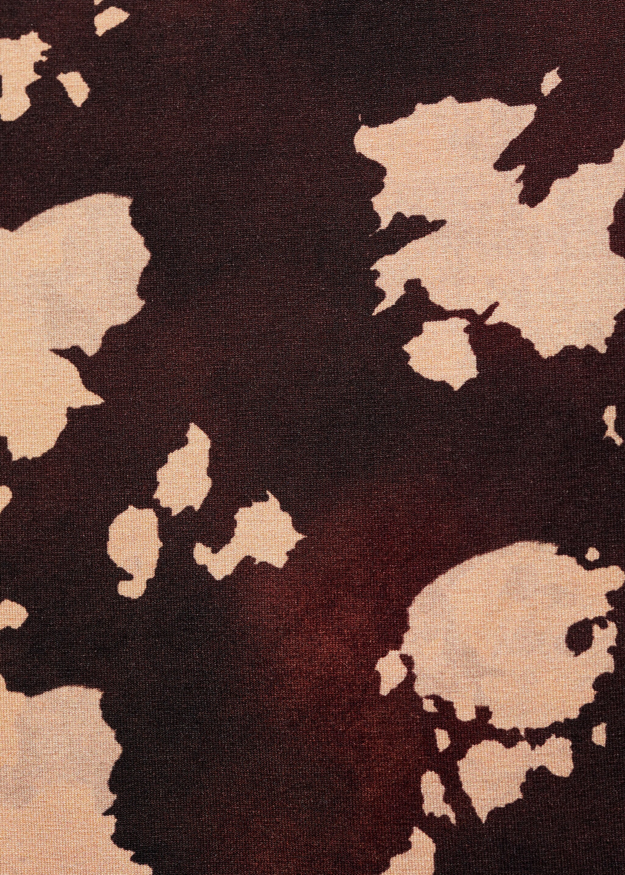 Top estampado cuello perkins - Detalle del artículo 8, Burdeos. Ref: 77035671-00.