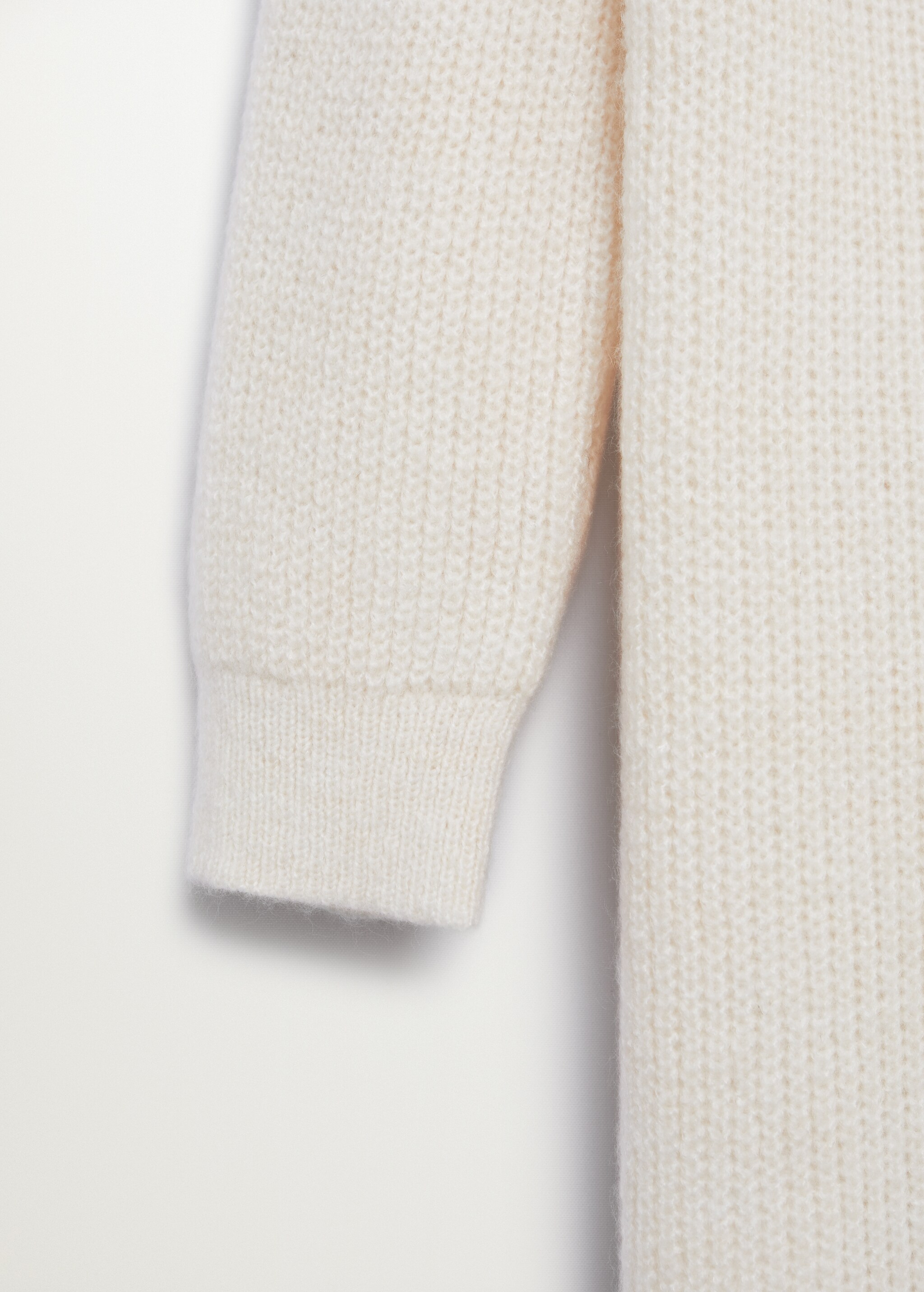 Boat-neck knitted dress - Details of the article 8