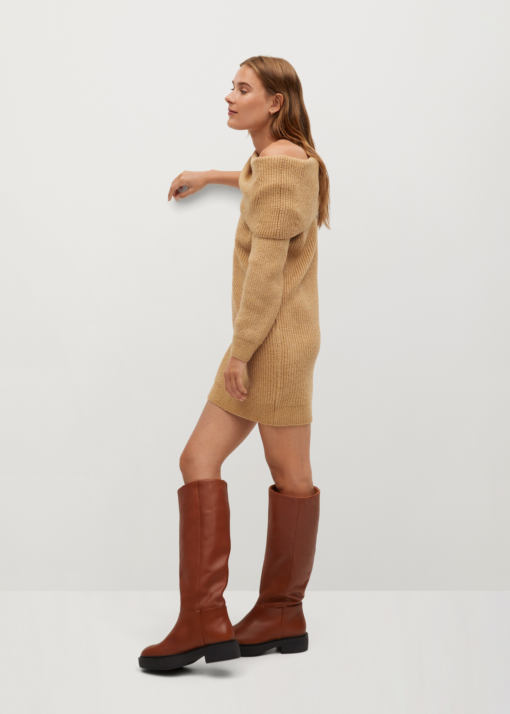 Boat-neck knitted dress - Details of the article 2