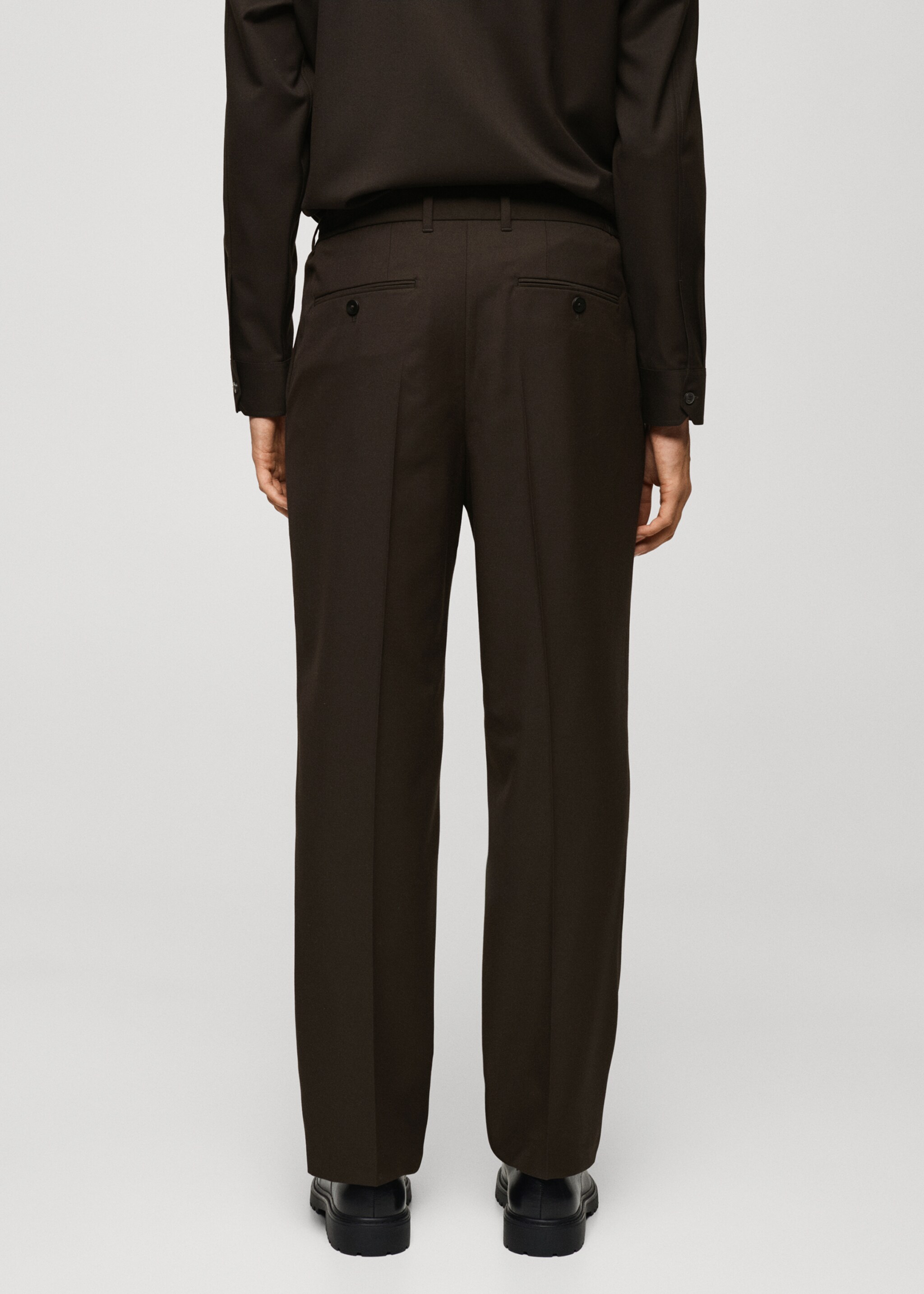 Regular-fit pleated trousers - Reverse of the article, Chocolate. Ref: 77035965-00.