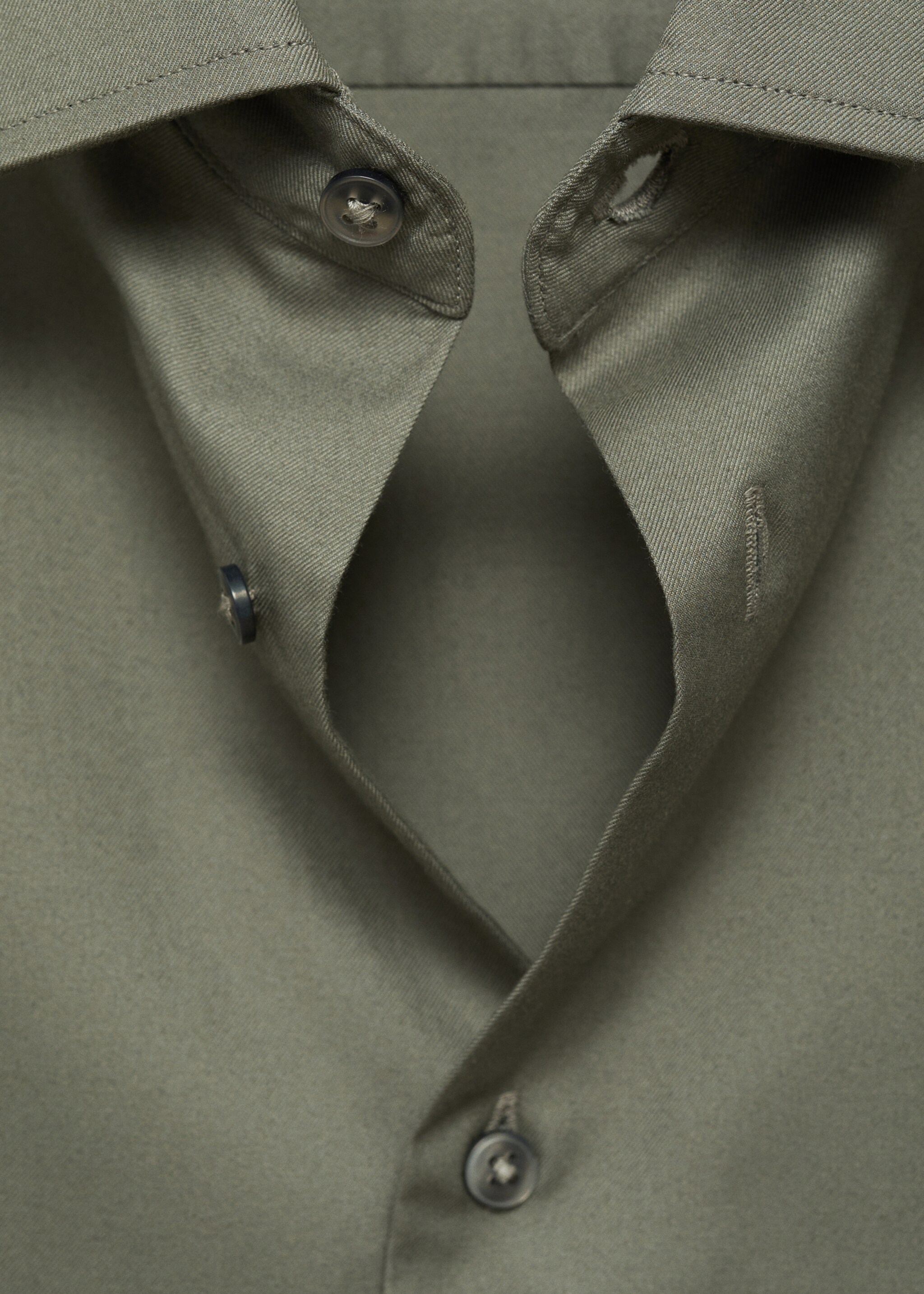 Regular-fit 100% cotton shirt - Details of the article 8, Green. Ref: 77035976-00.