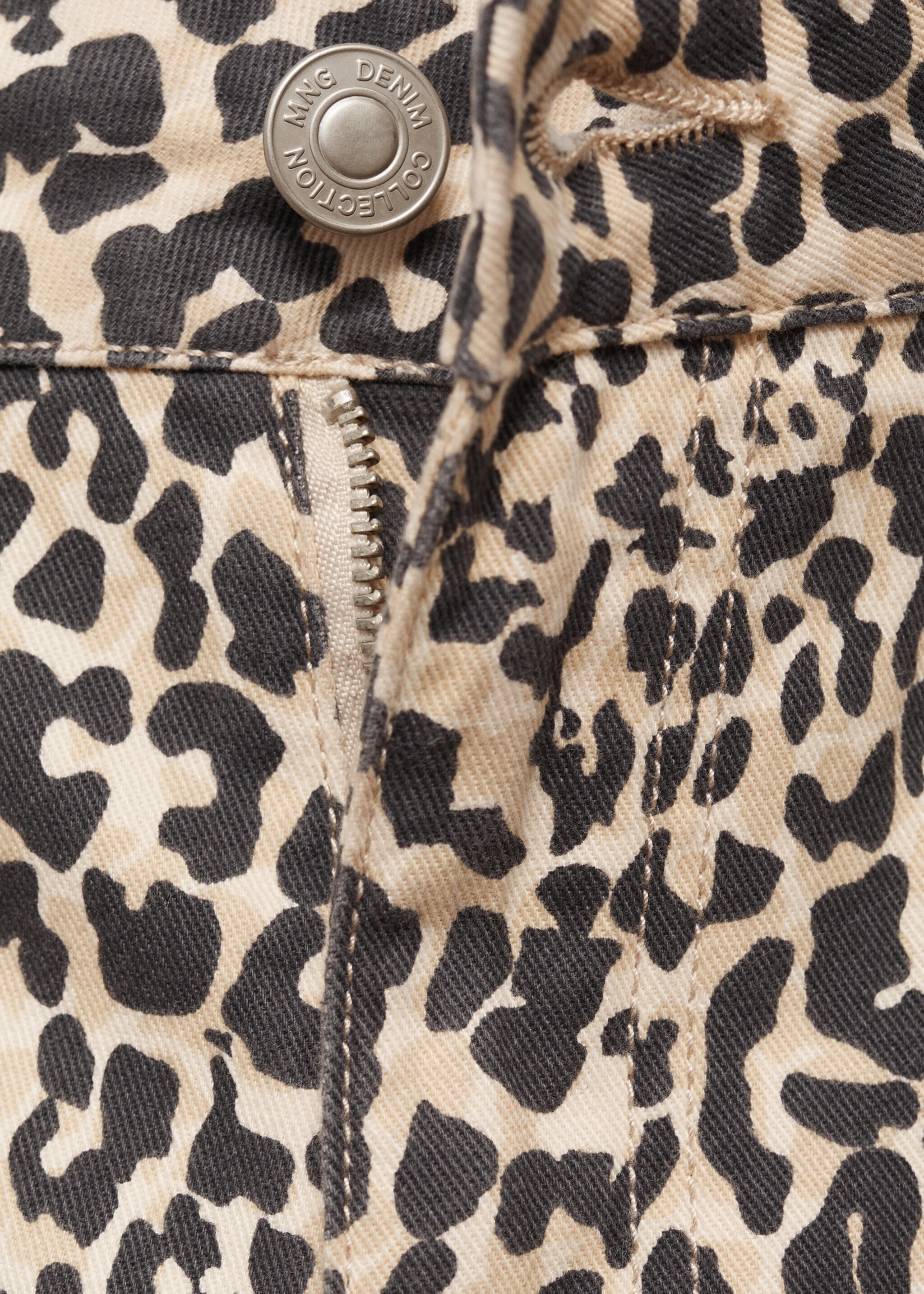 Leopard straight pants - Details of the article 8, Brown. Ref: 77035984-00.