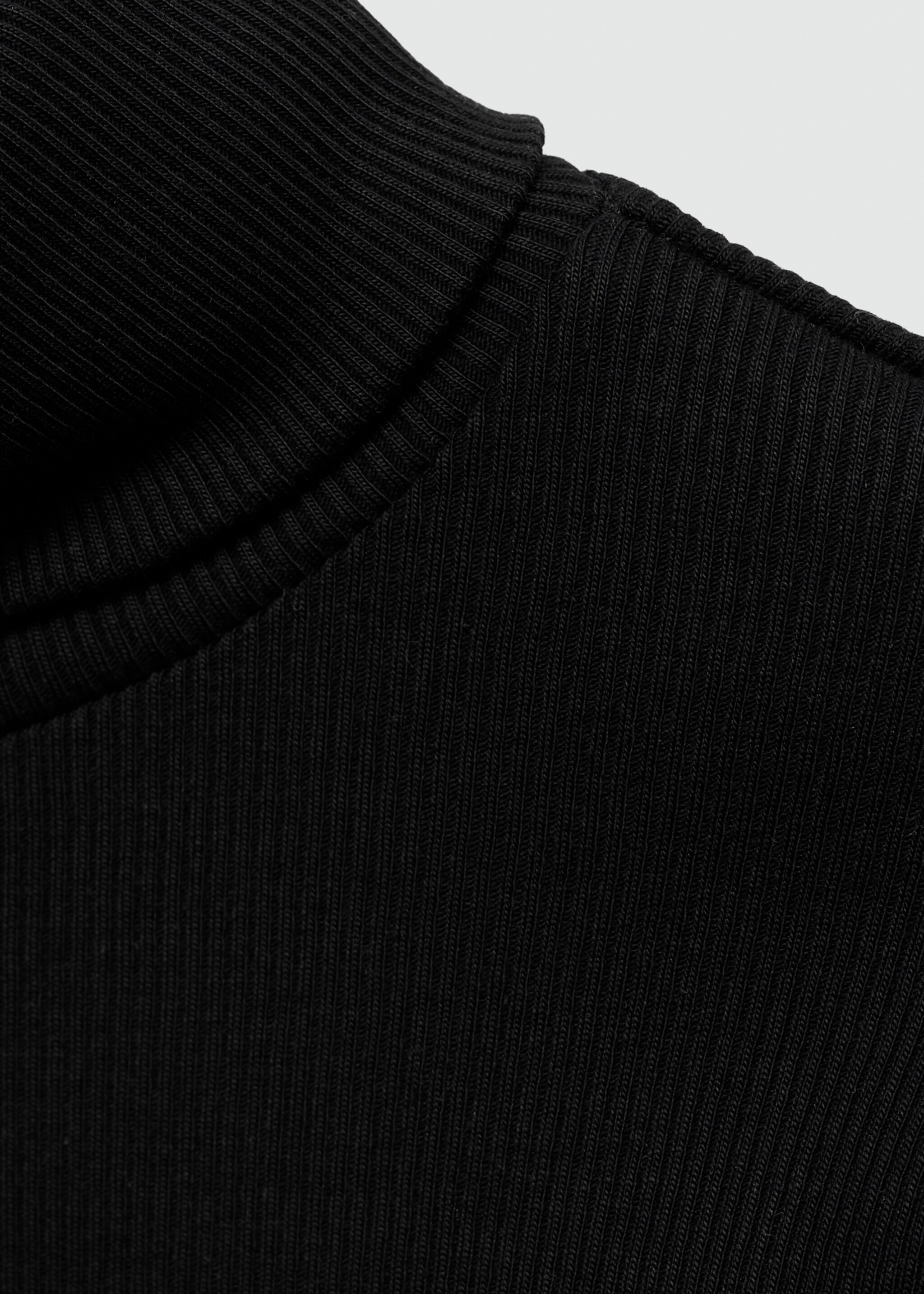 Long sleeve cotton t-shirt - Details of the article 8, Black. Ref: 77035987-00.