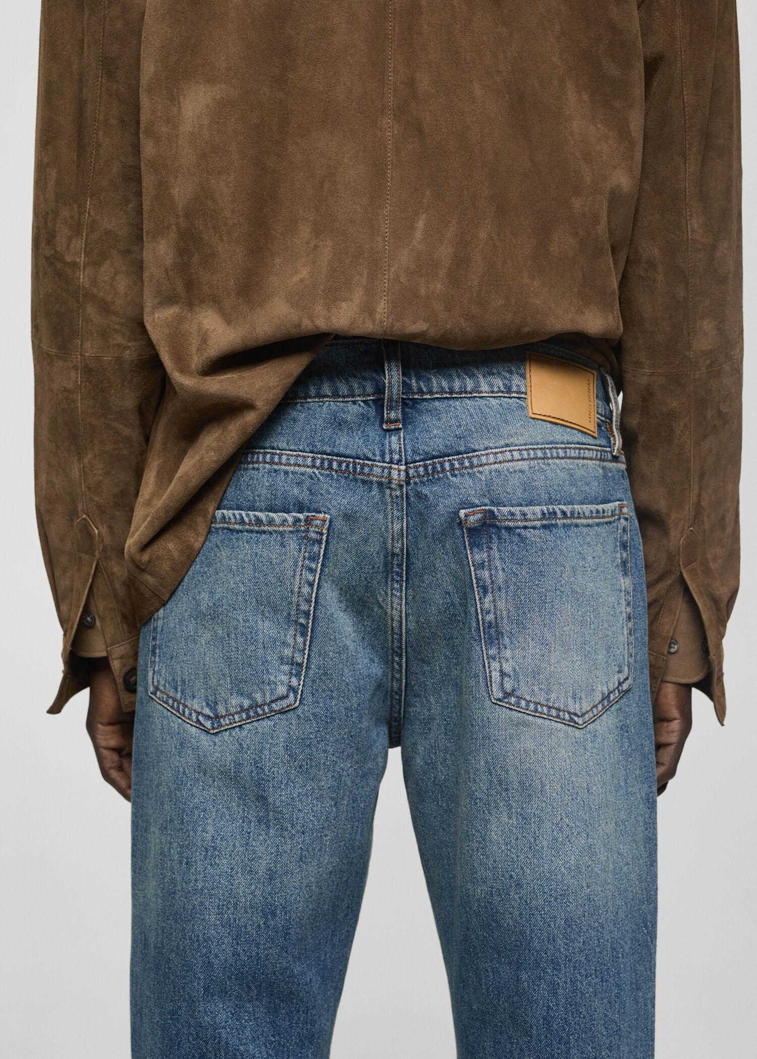 Jeans straight fit efecto desgastado - Detalle del artículo 6
