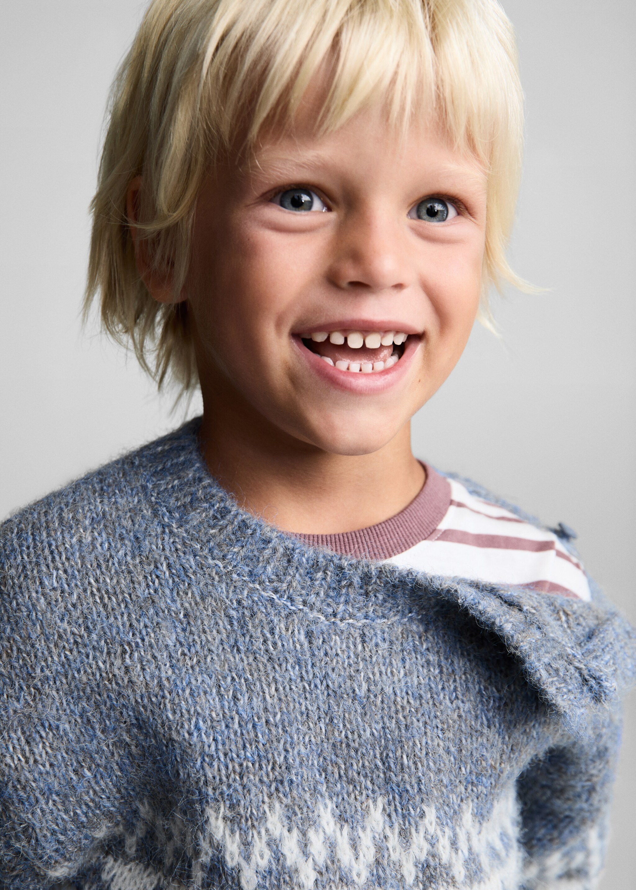 Strickpullover mit Jacquardmuster - Detail des Artikels 1, Blau. Ref: 77036345-00.