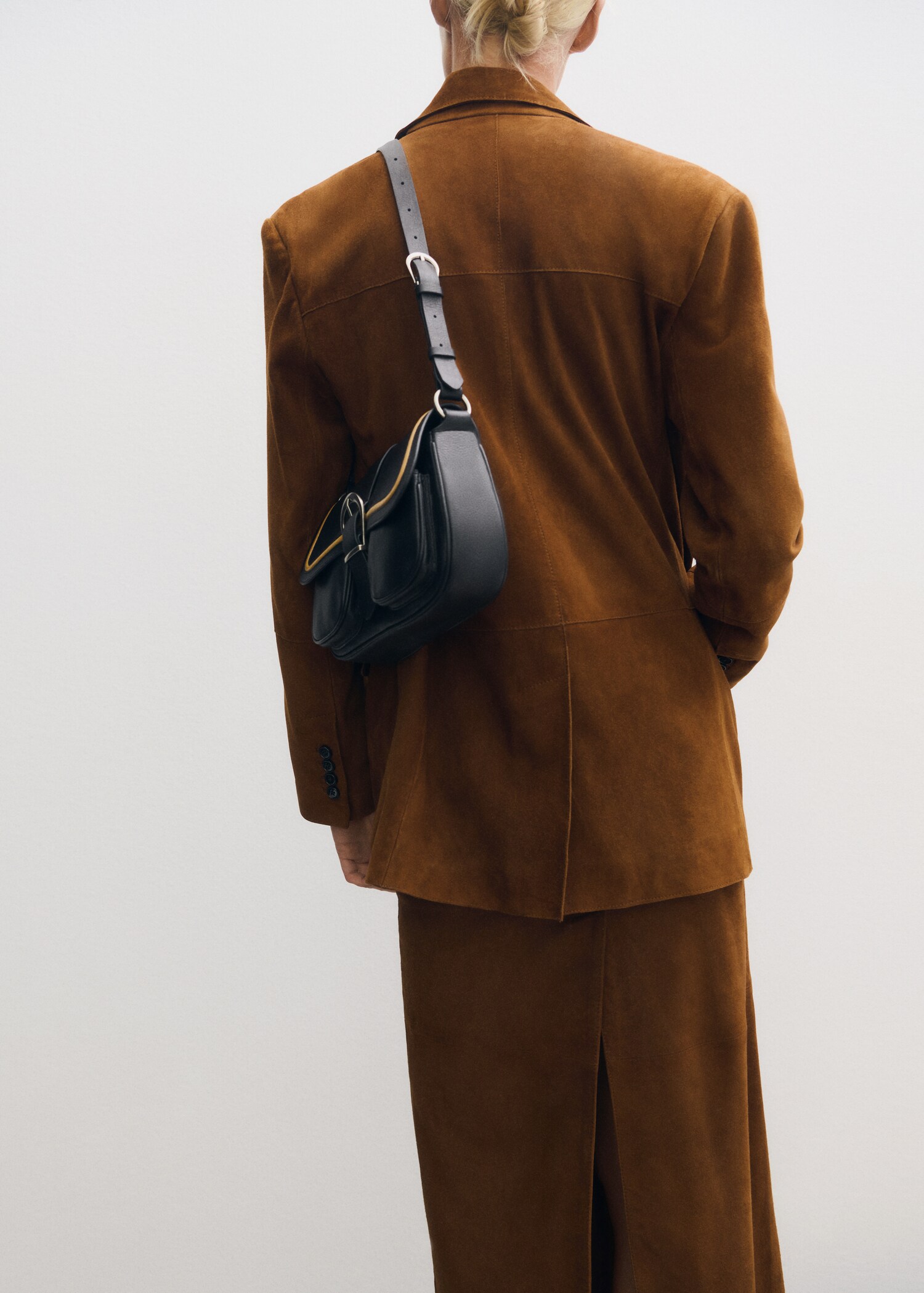 Buckle leather bag - Details of the article 9