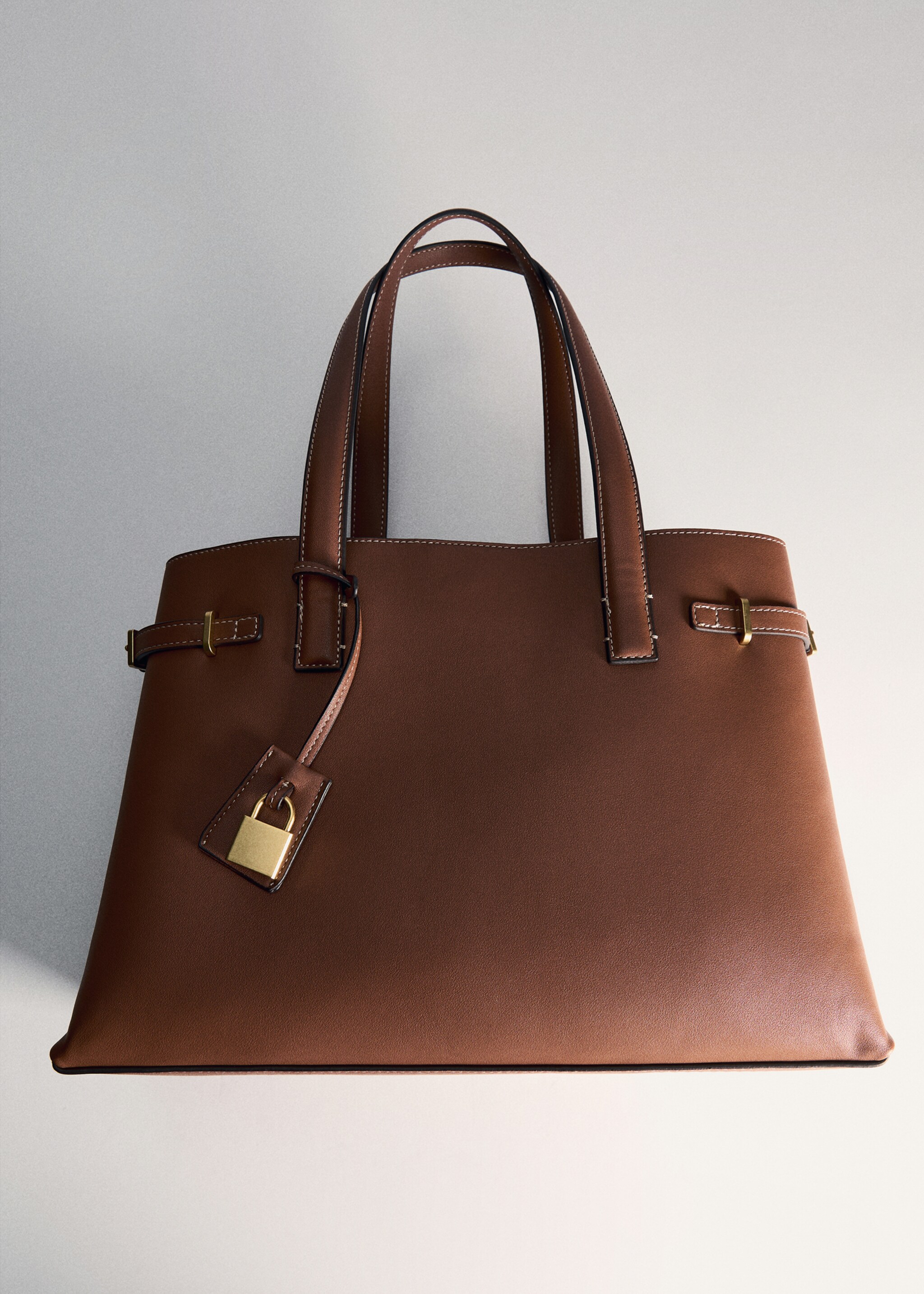 Shopper bag with padlock - Details of the article 5, Leather. Ref: 77036353-00.