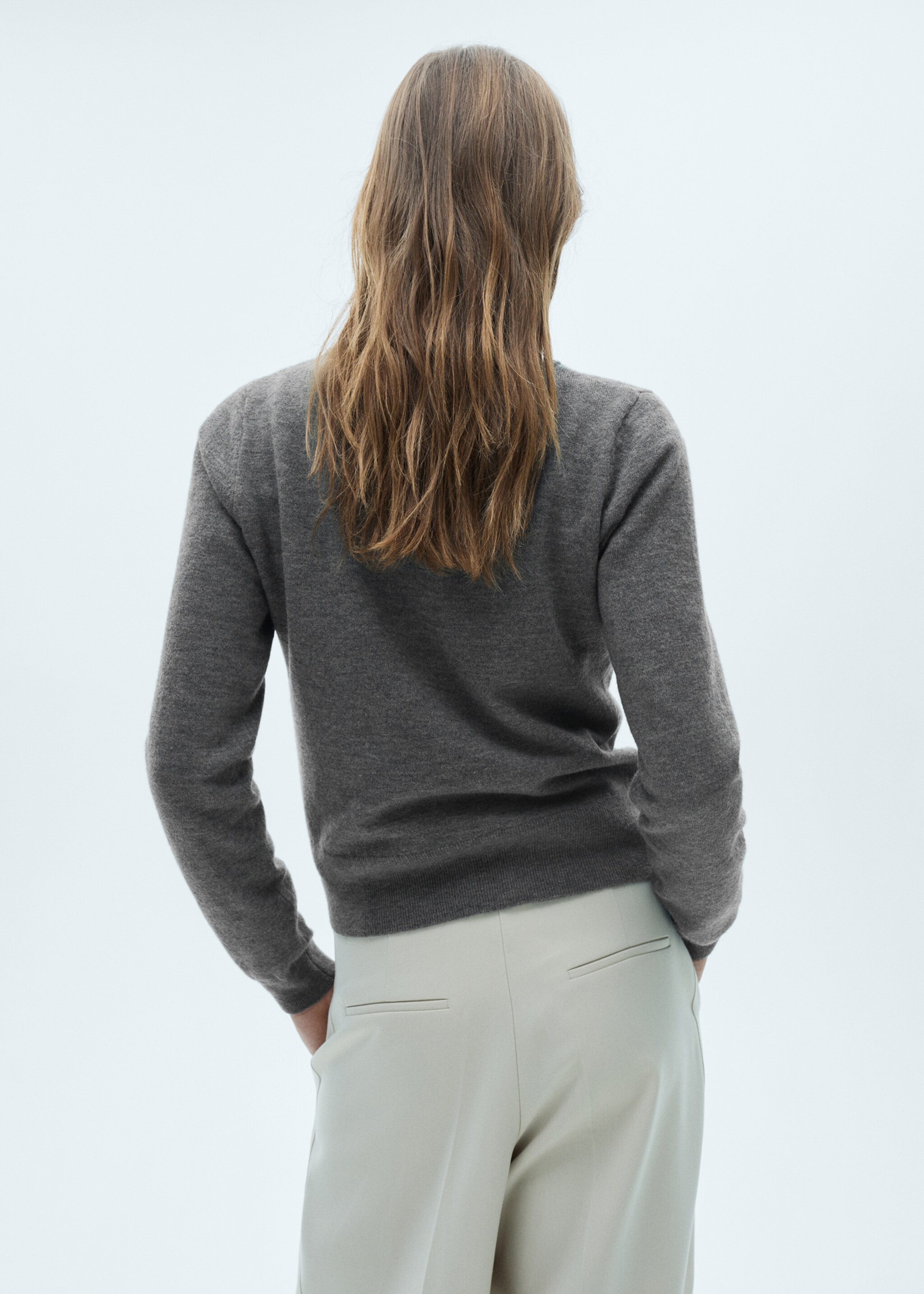 Straight round-neck sweater - Reverse of the article, Dark Heather Grey. Ref: 77036723-00.