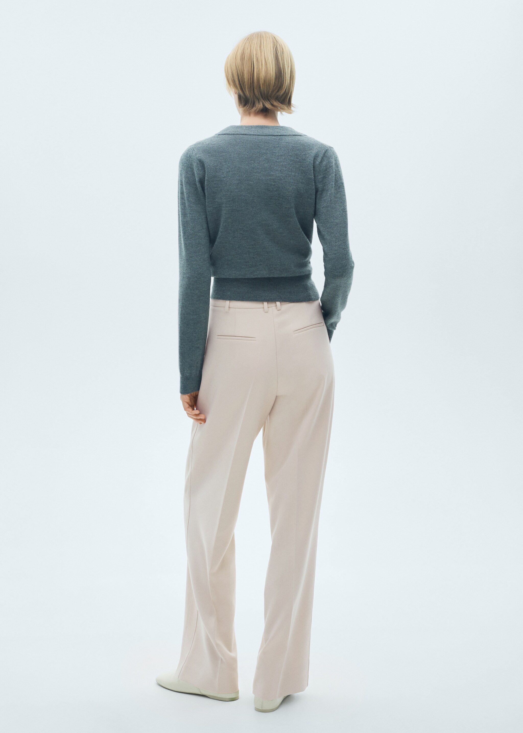 Straight-fit pleated trousers - Reverse of the article, Beige. Ref: 77036724-00.