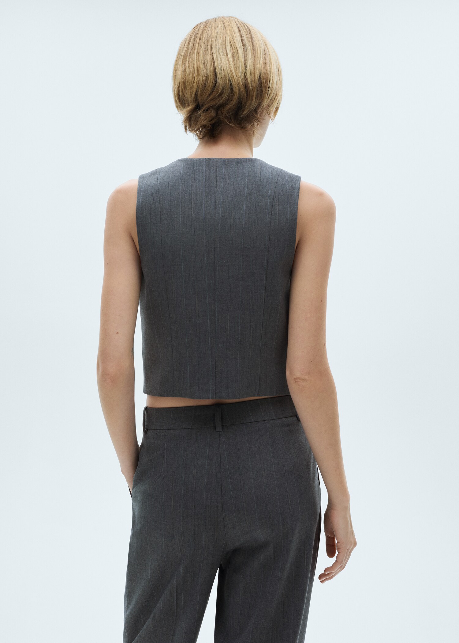 Pinstriped suit waistcoat - Reverse of the article
