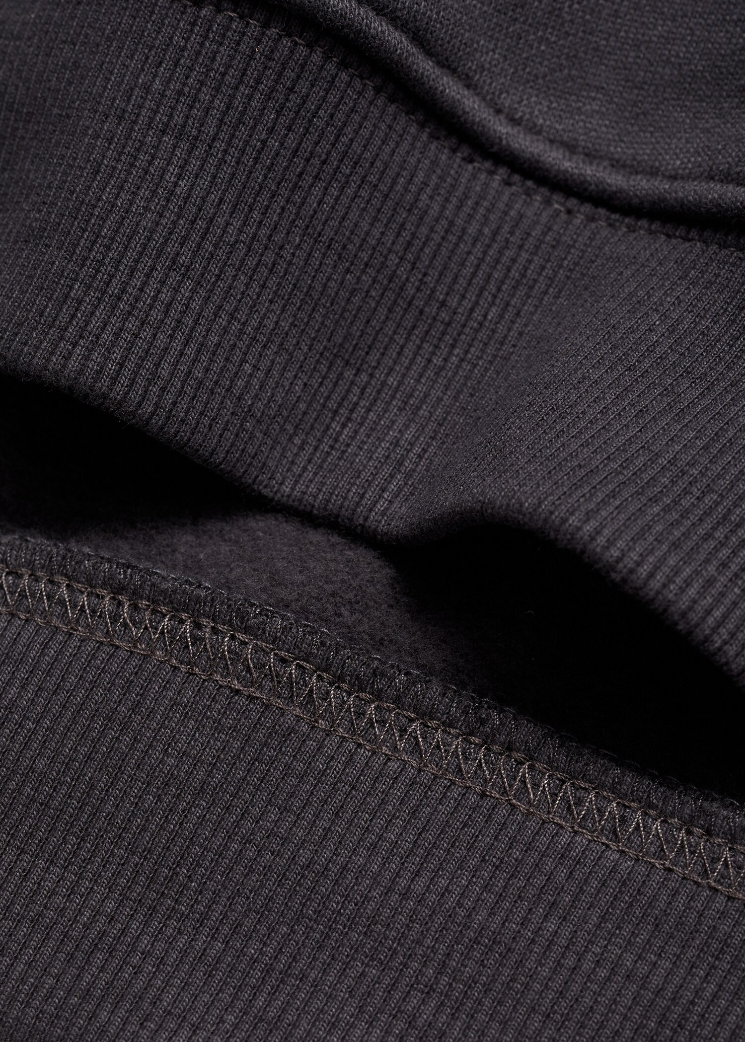 Gemustertes Kapuzen-Sweatshirt - Detail des Artikels 0