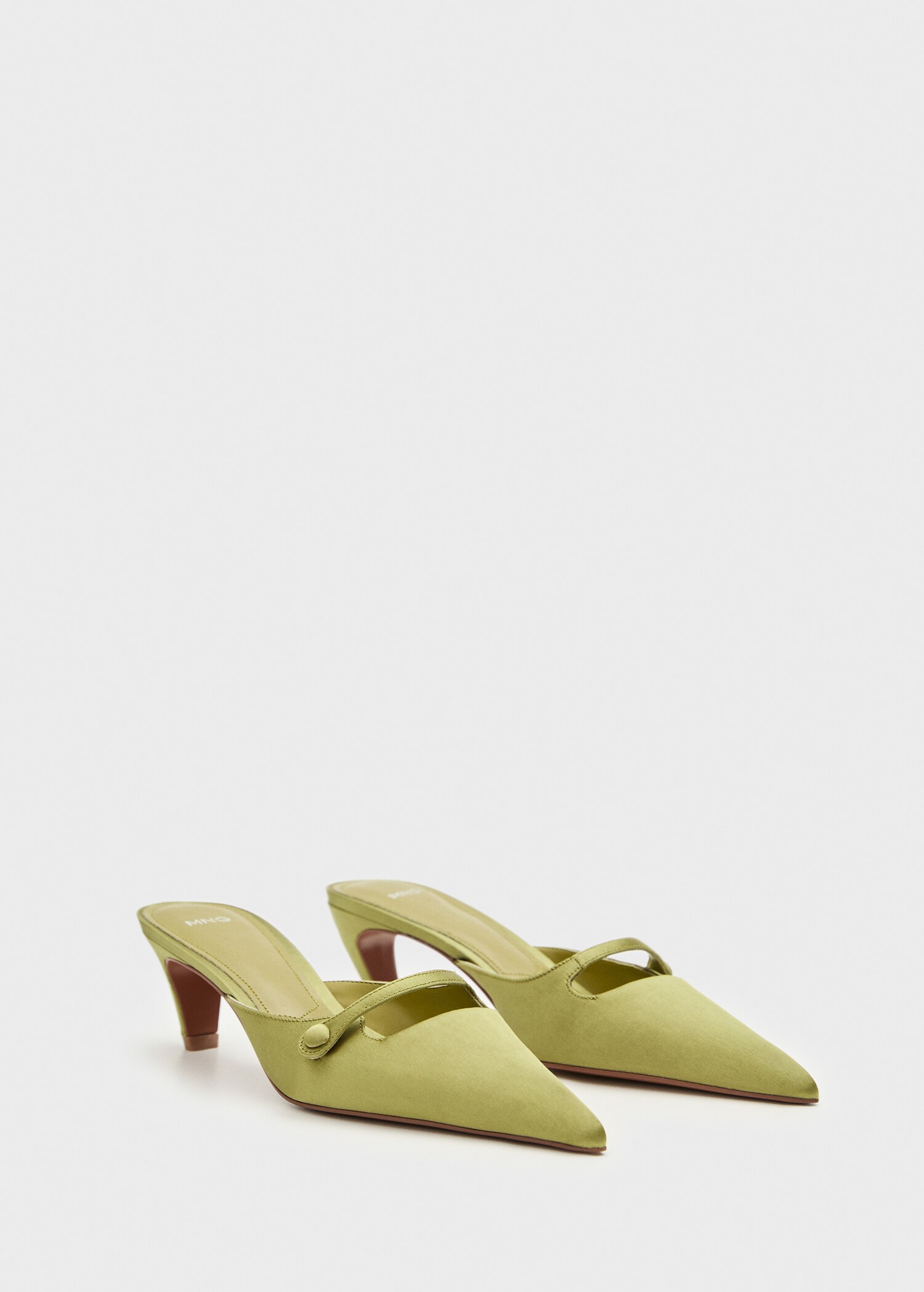 Satin kitten-heel shoes - Medium plane