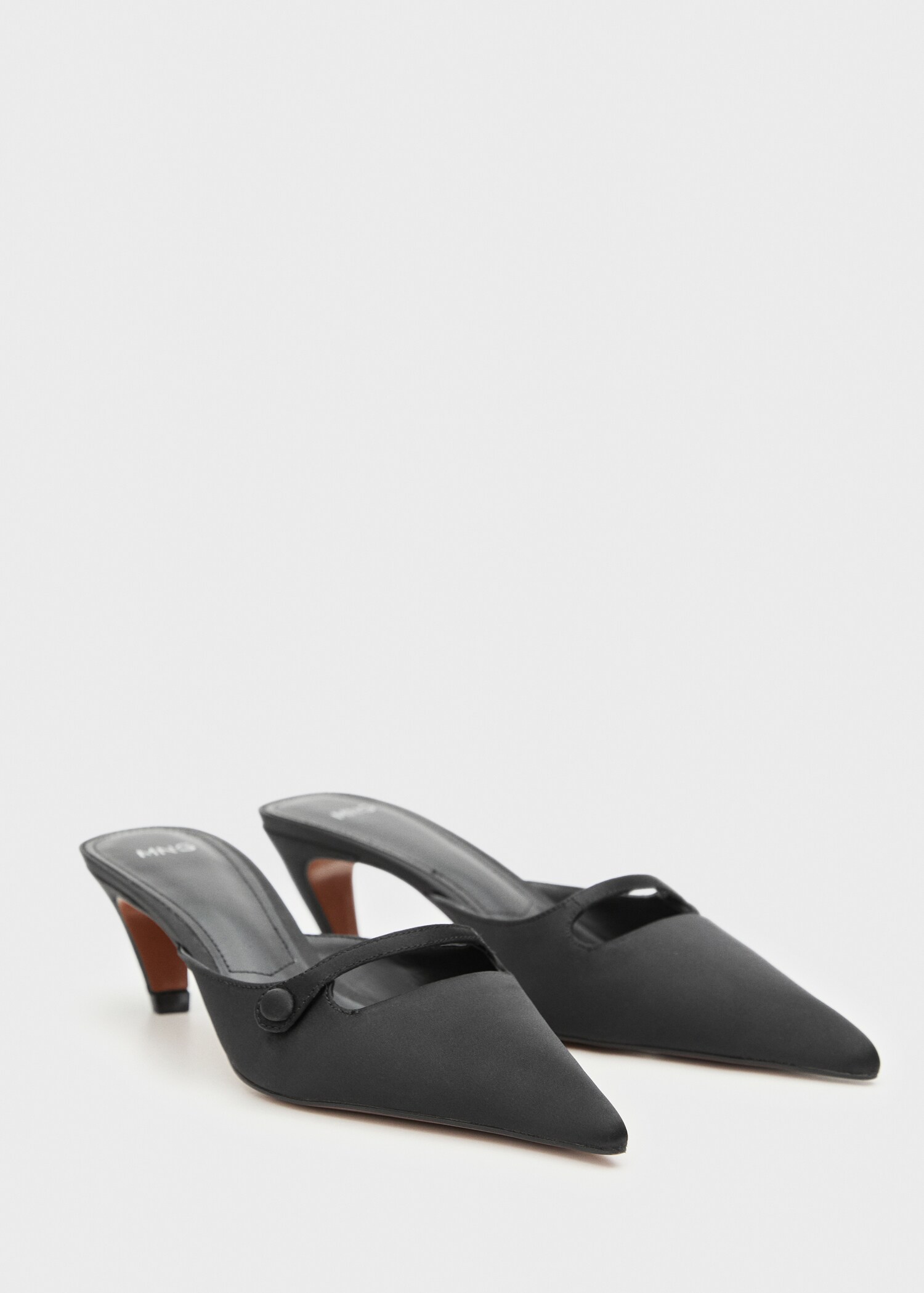 Satin kitten-heel shoes - Medium plane