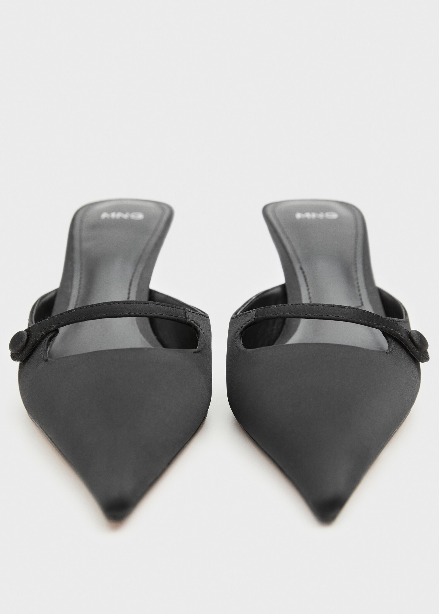 Satin kitten-heel shoes - Details of the article 2