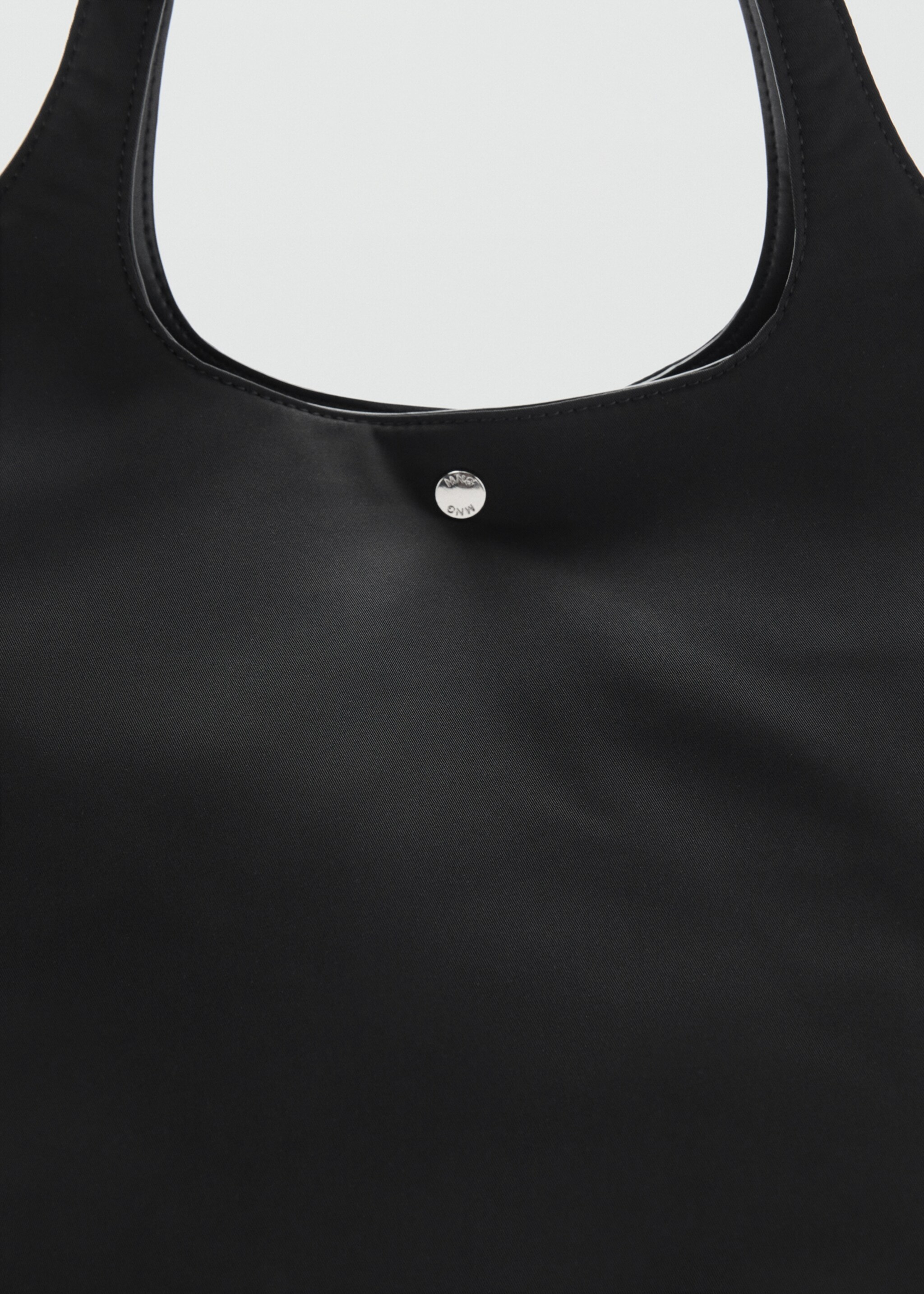 Nylon bag with double handles - Details of the article 2, Black. Ref: 77036750-00.