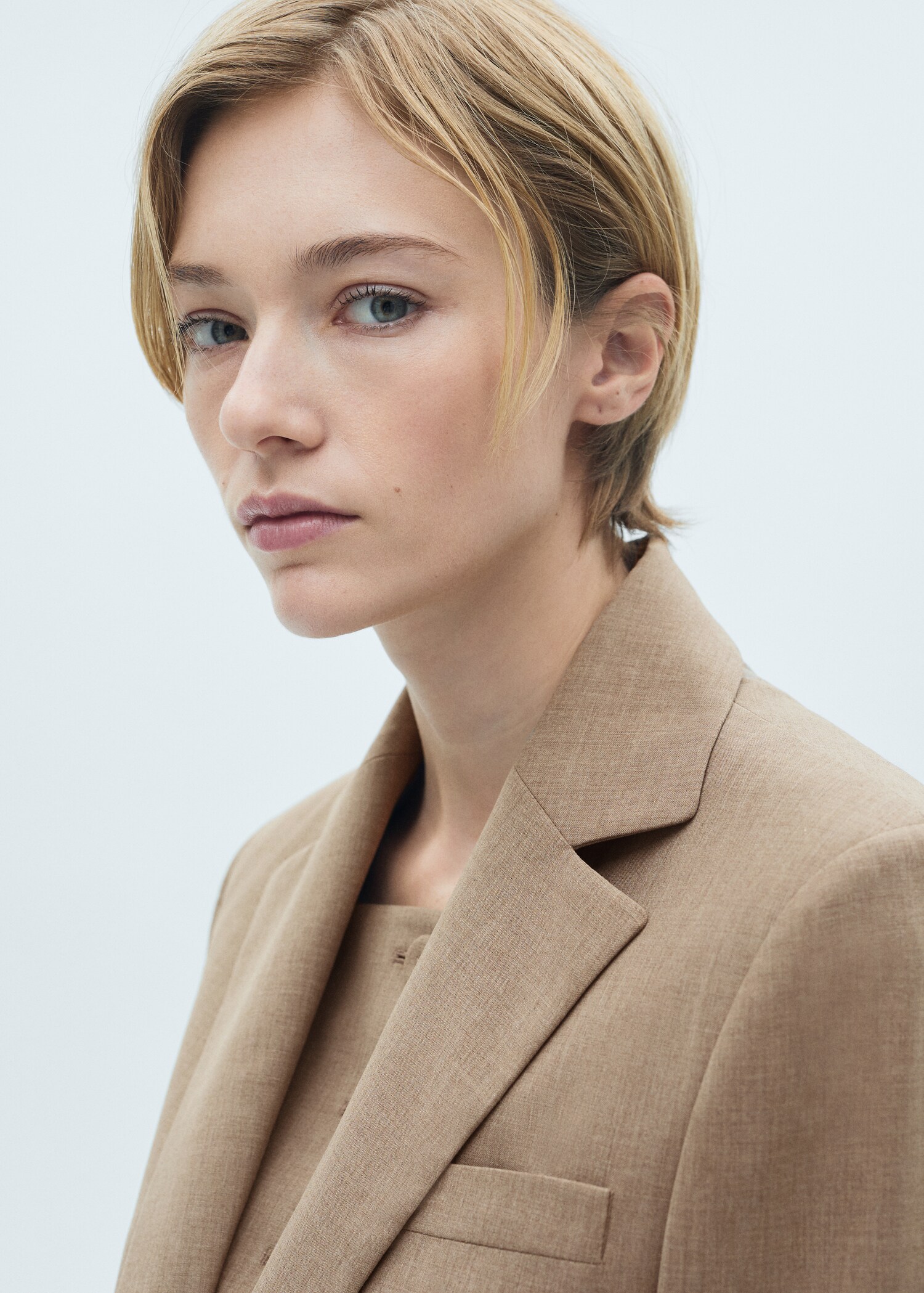 Blazer Anzug aus Wolle - Detail des Artikels 1
