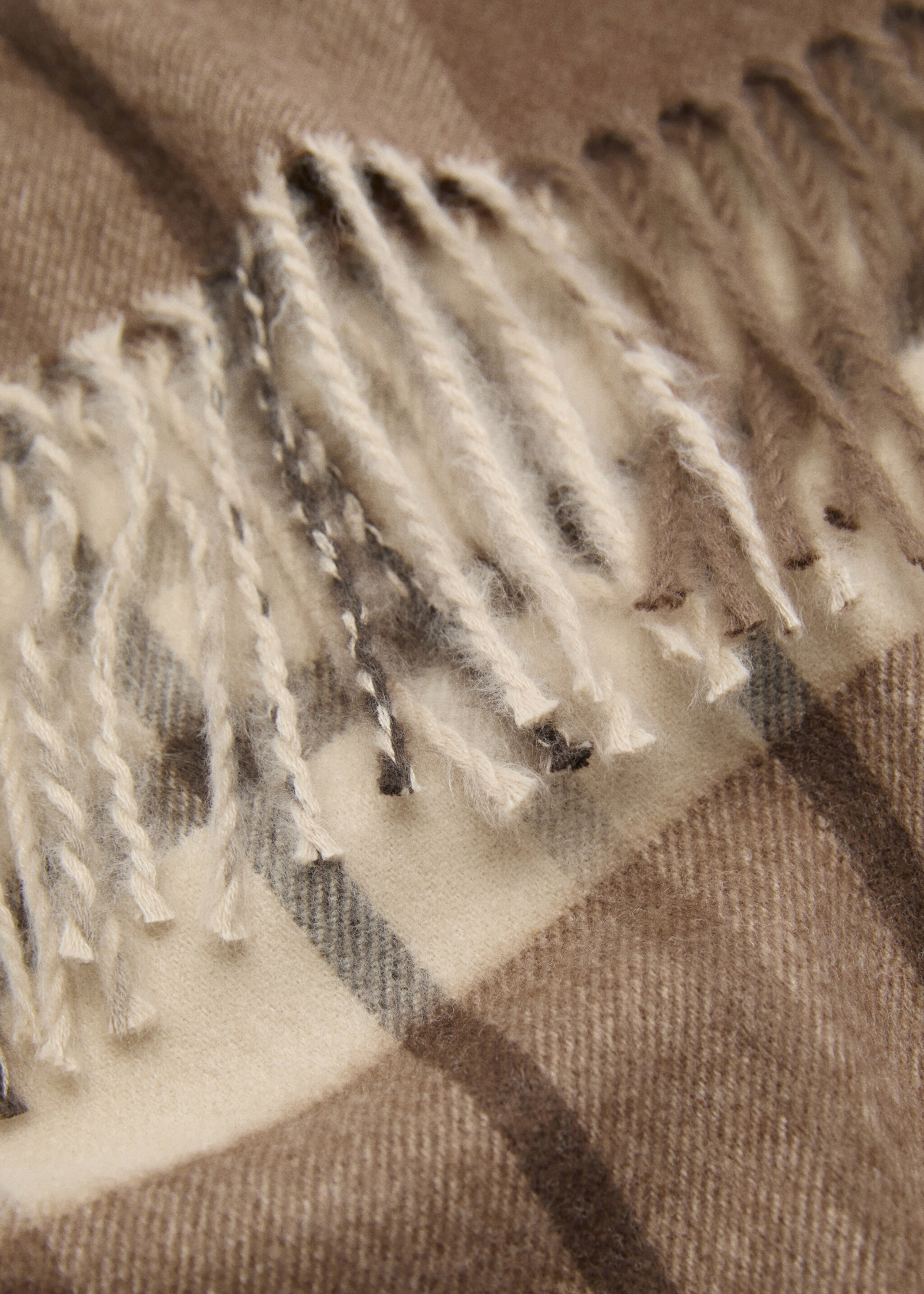 Fringed check scarf - Medium plane, Khaki. Ref: 77037115-00.
