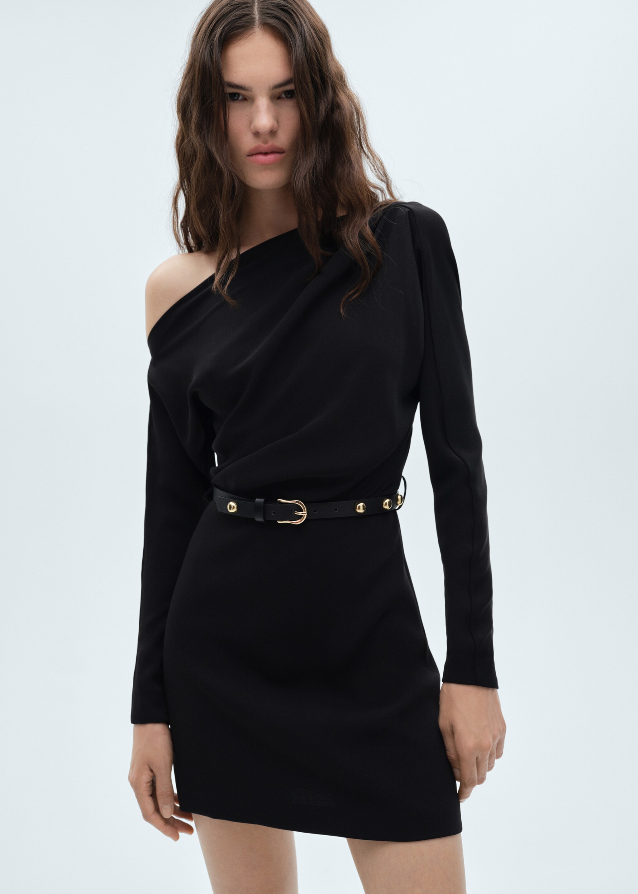 Asymmetrical dress with belt - Medium plane, Black. Ref: 77037644-00.