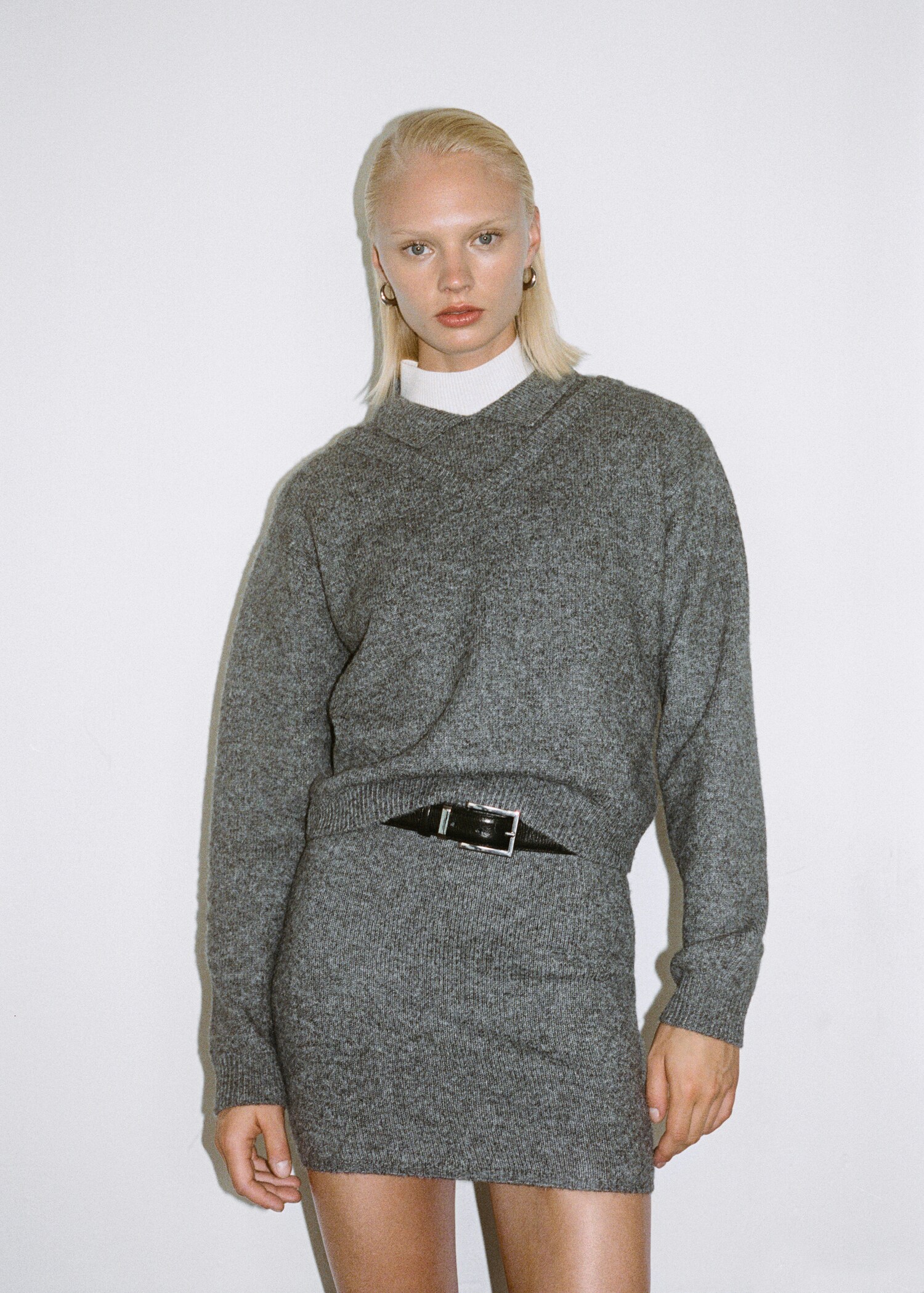 Combined shirt-collar sweater - Details of the article 7