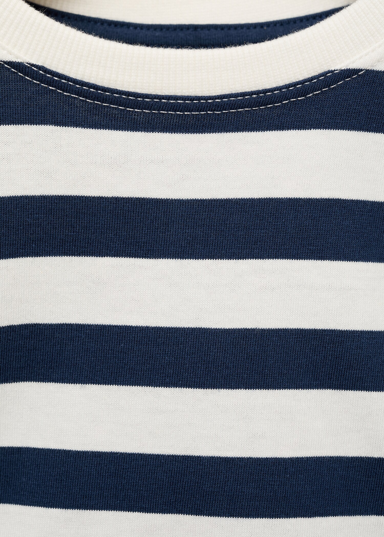 Striped long sleeves t-shirt - Details of the article 8