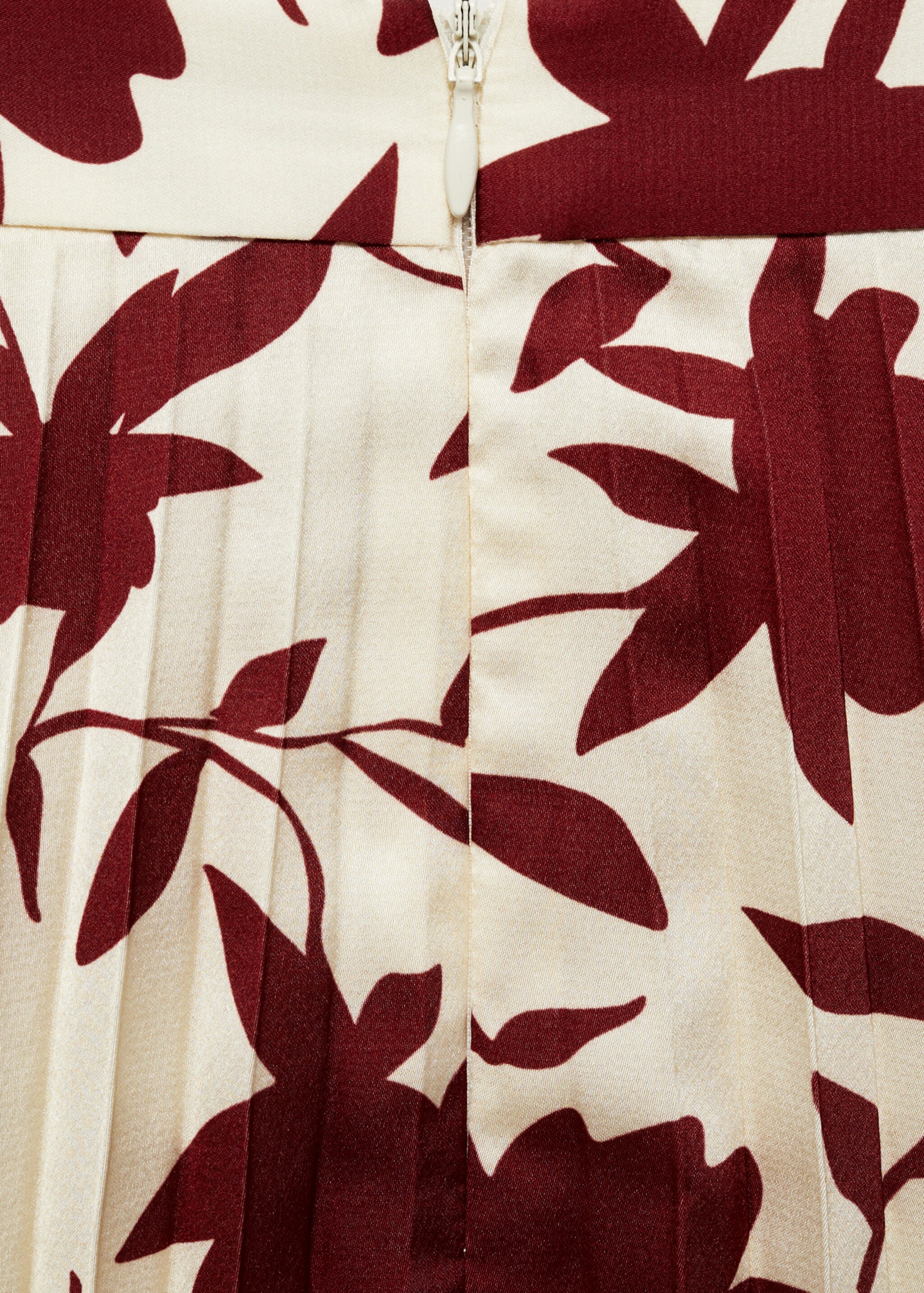 Plissée-Rock mit Blumenmuster - Detail des Artikels 0, Cremeweiß. Ref: 77037676-00.