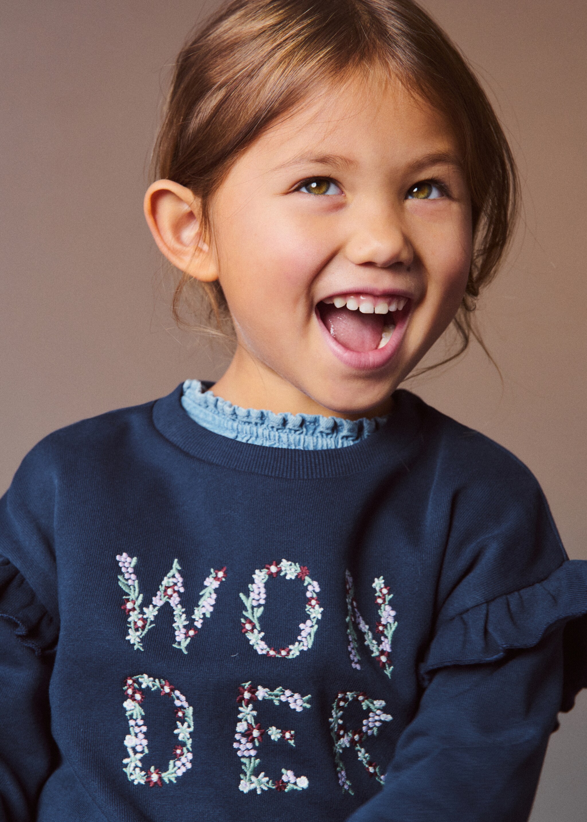 Embroidered detail cotton sweatshirt - Details of the article 5