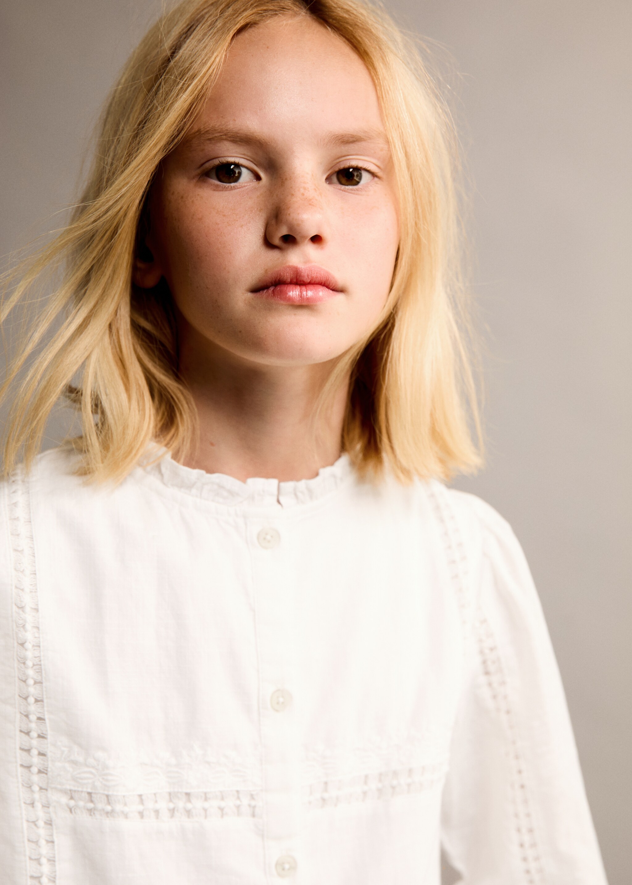 Embroidered details blouse - Details of the article 1