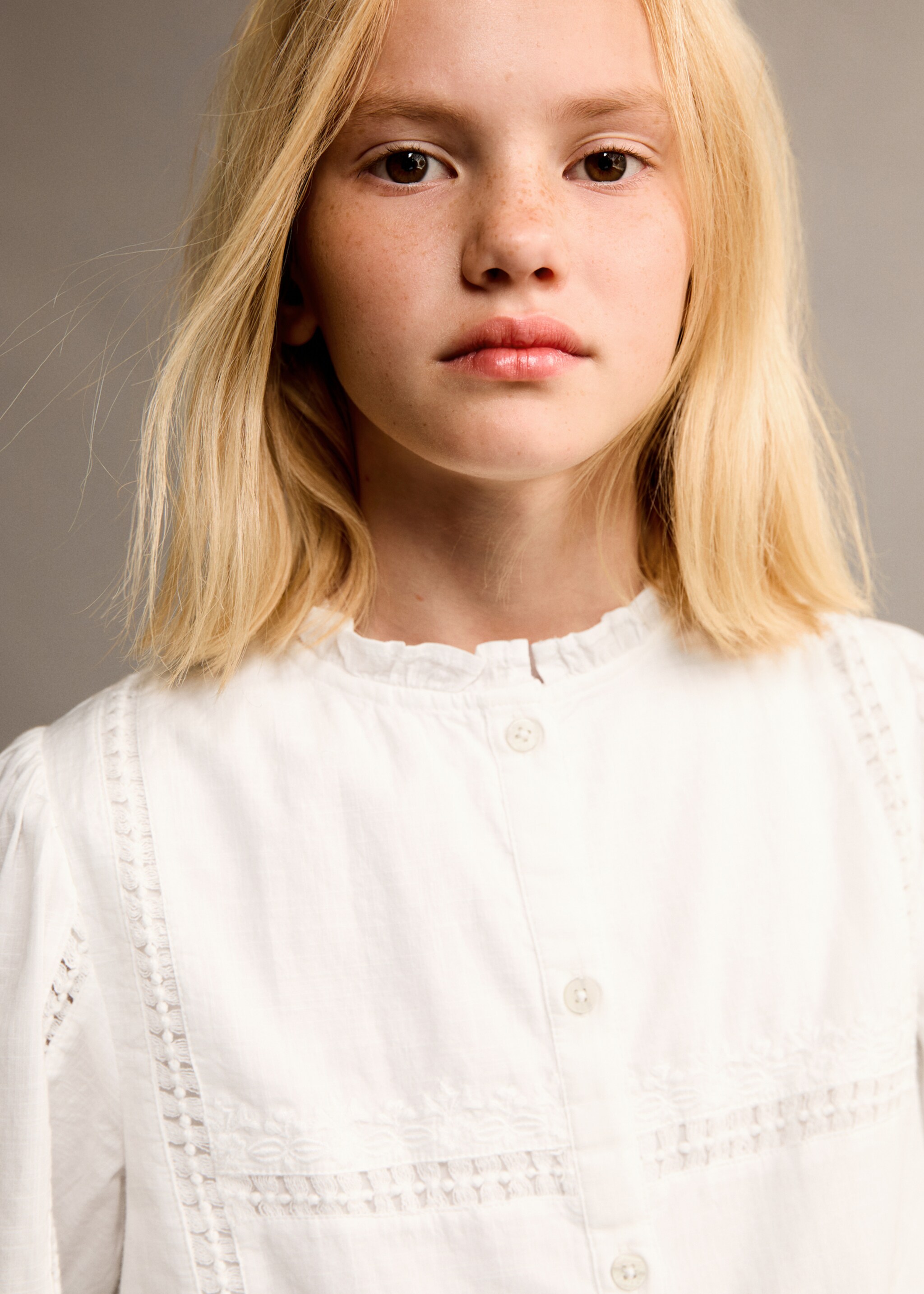 Embroidered details blouse - Details of the article 4